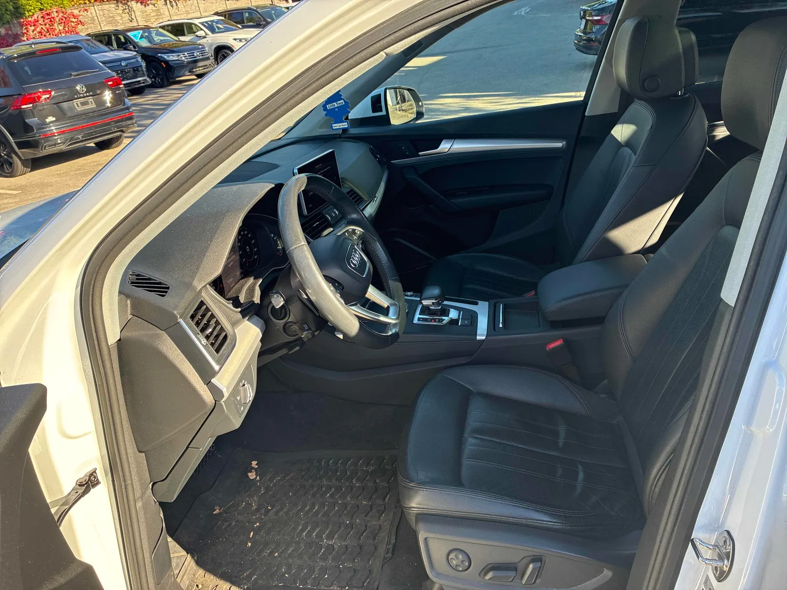 Interior driver side