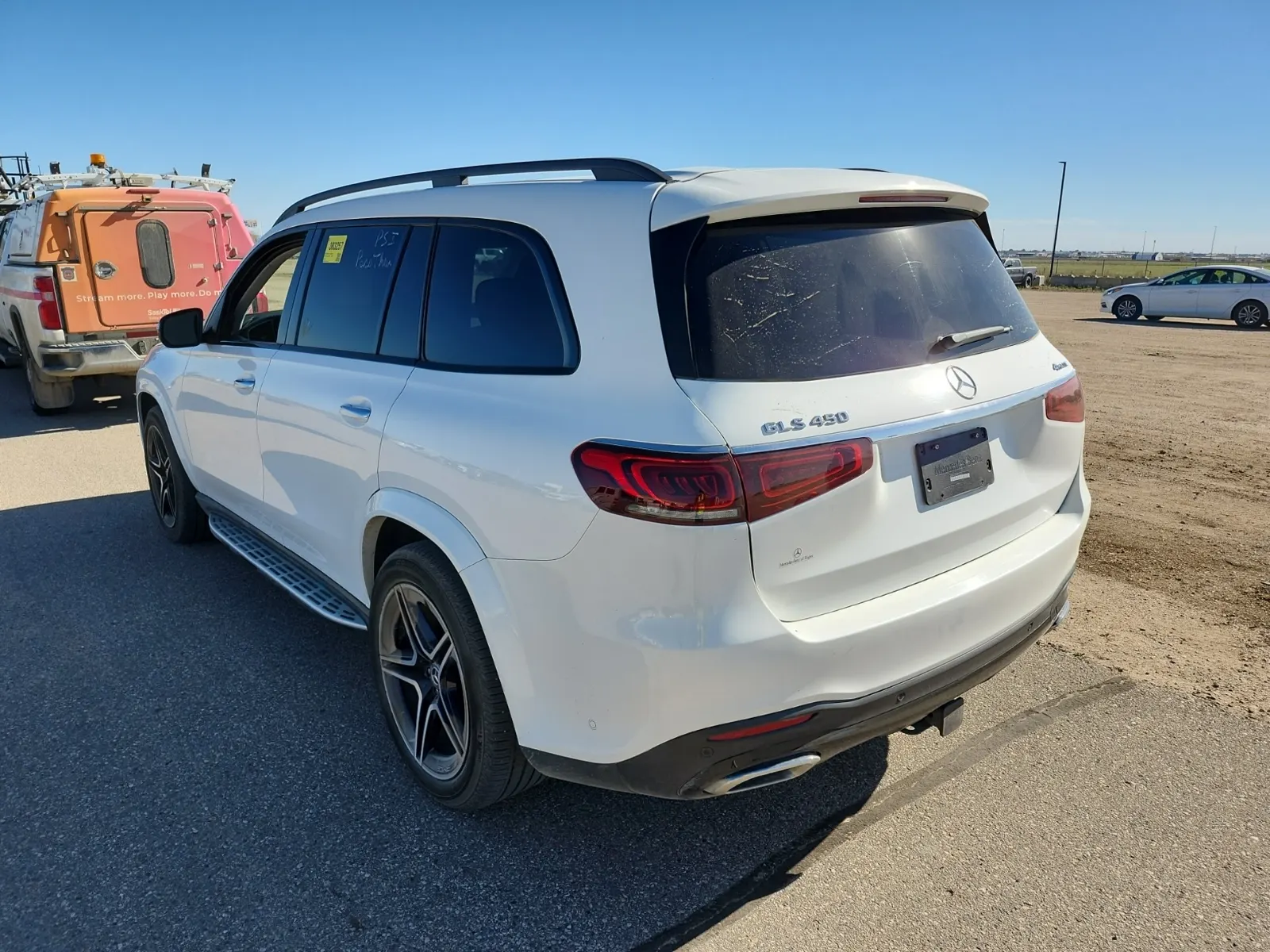 Driver Rear 3/4 Photo