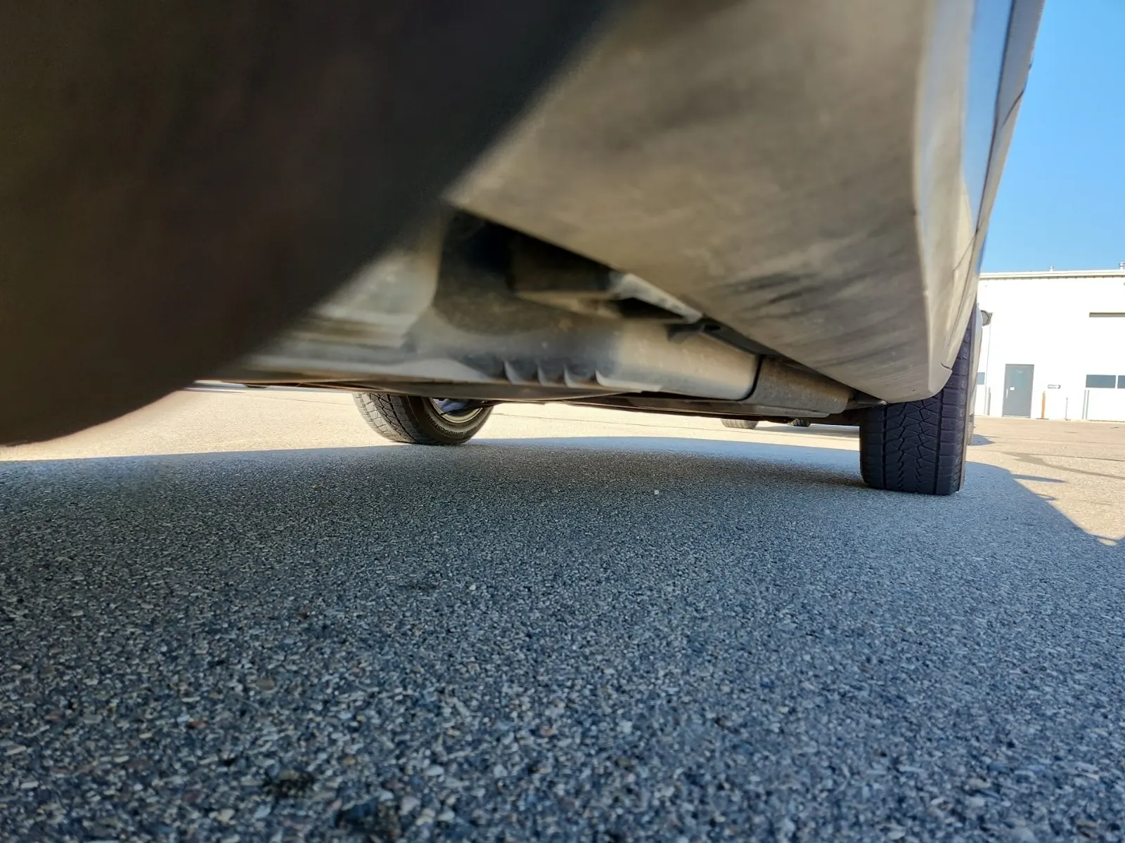 Undercarriage - Passenger Photo