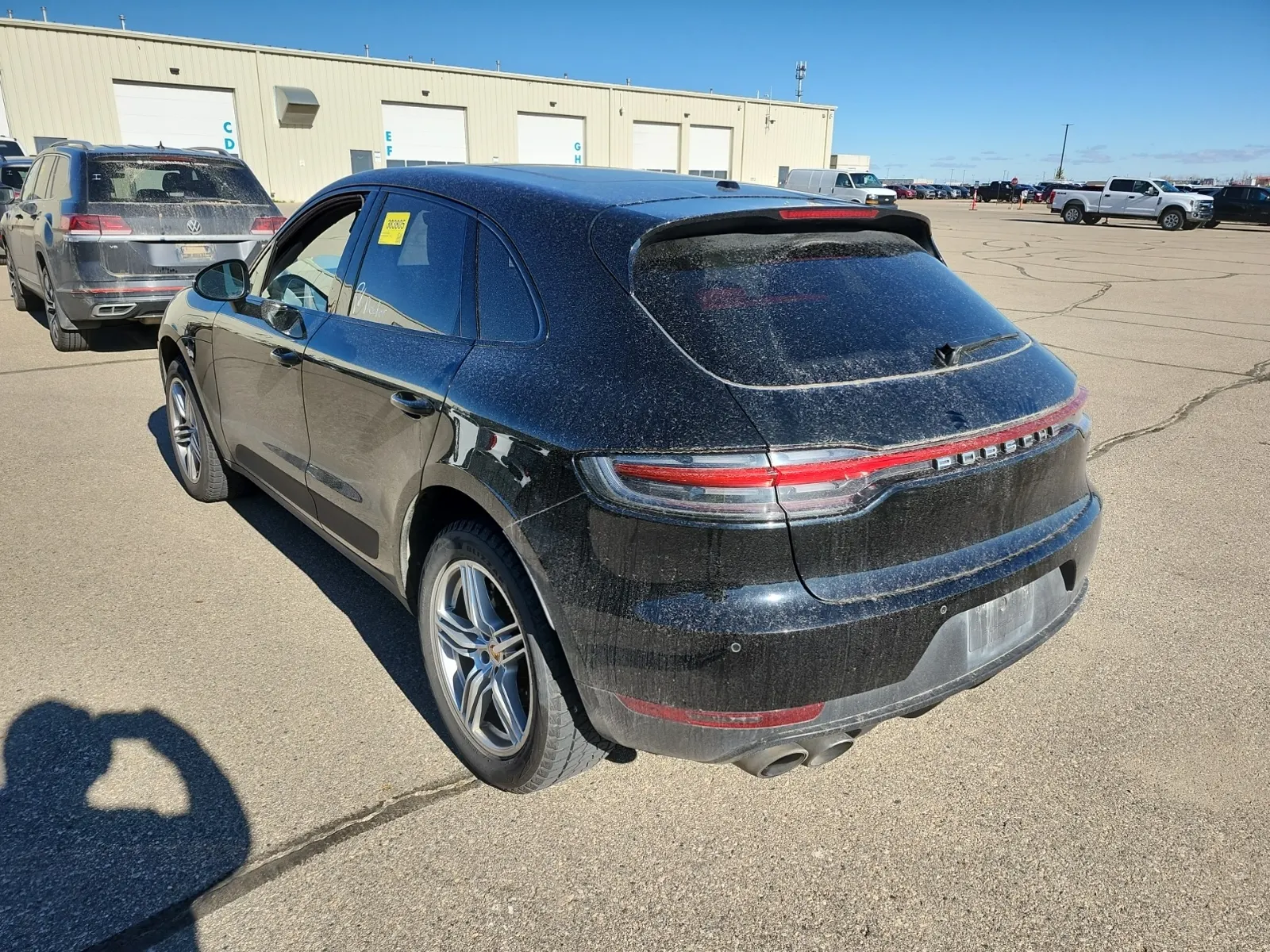 Driver Rear 3/4 Photo