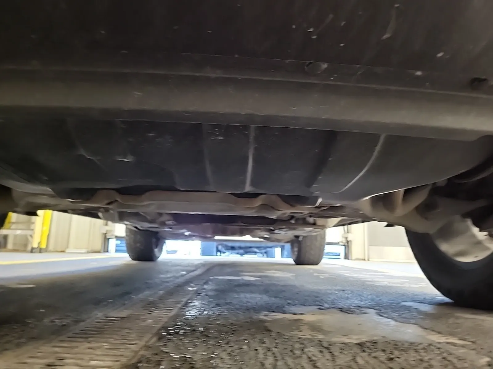 Undercarriage - Front Photo
