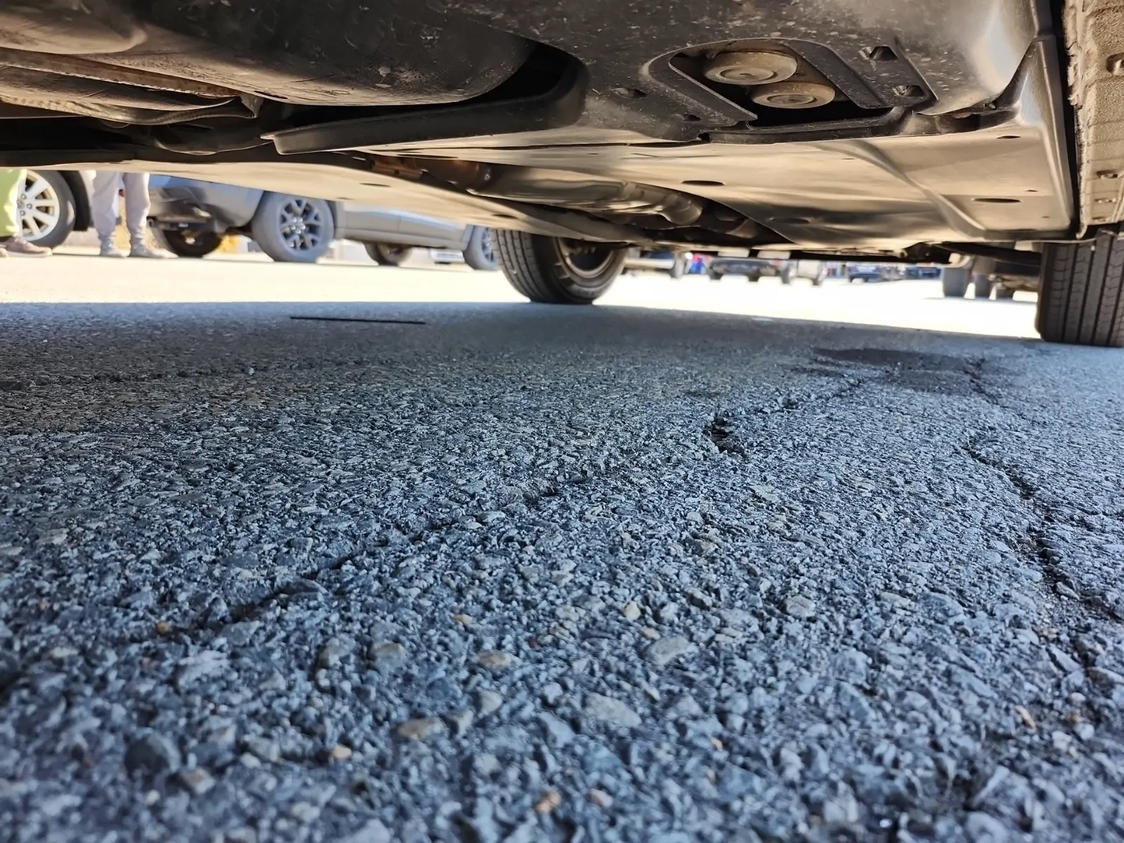 Undercarriage - Passenger Photo