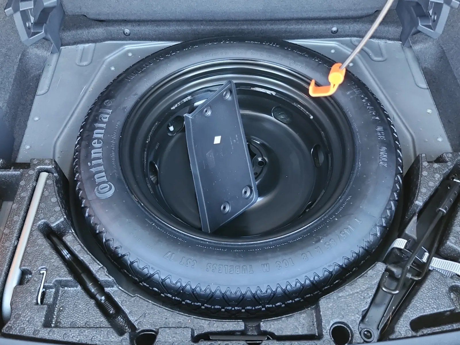 Spare Tire & Wheel Photo