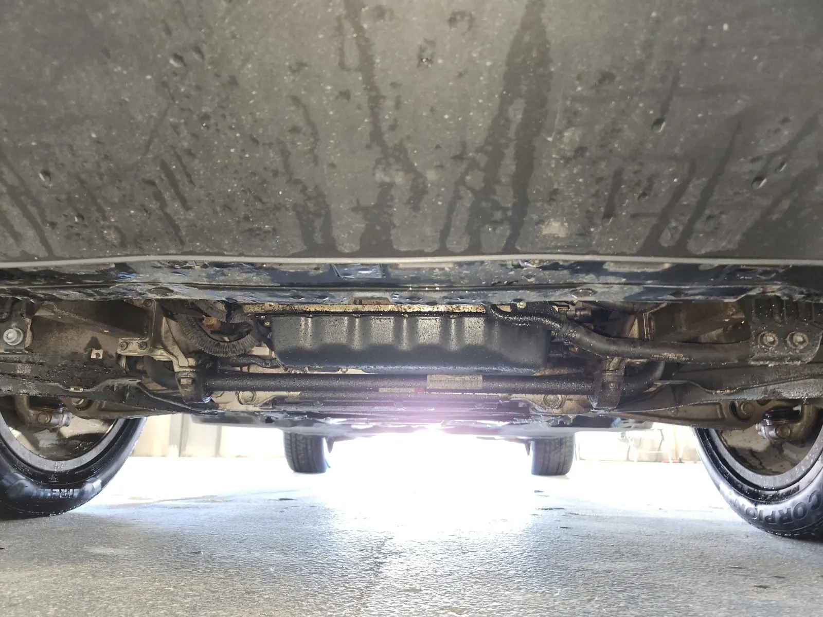 Undercarriage - Front Photo