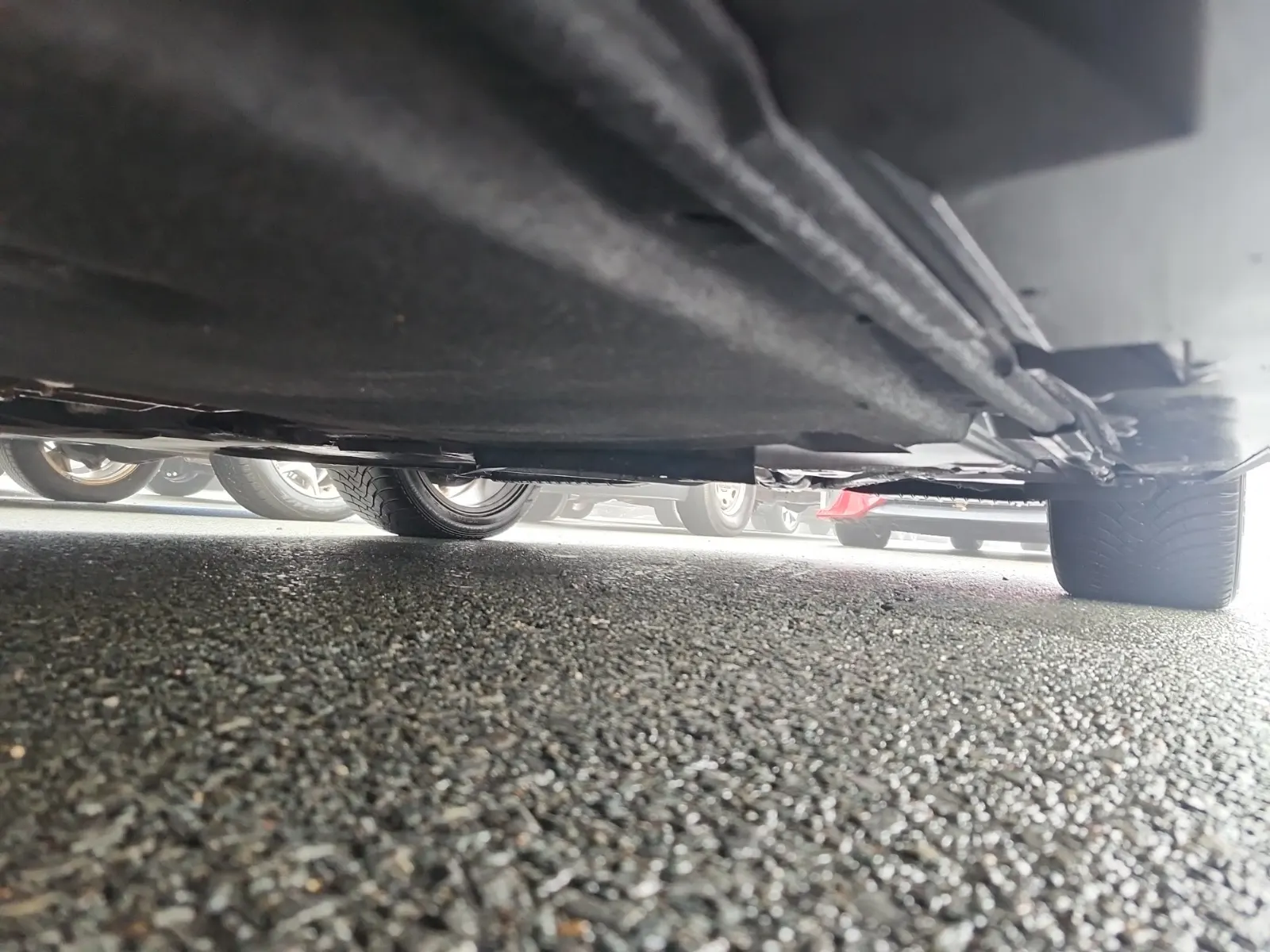 Undercarriage - Driver Photo