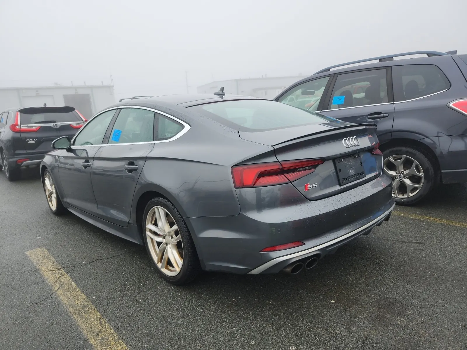 Driver Rear 3/4 Photo