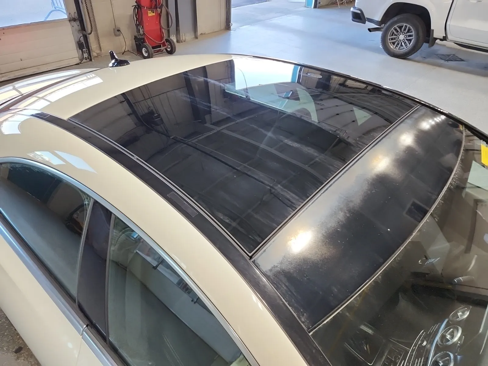Exterior Roof Photo