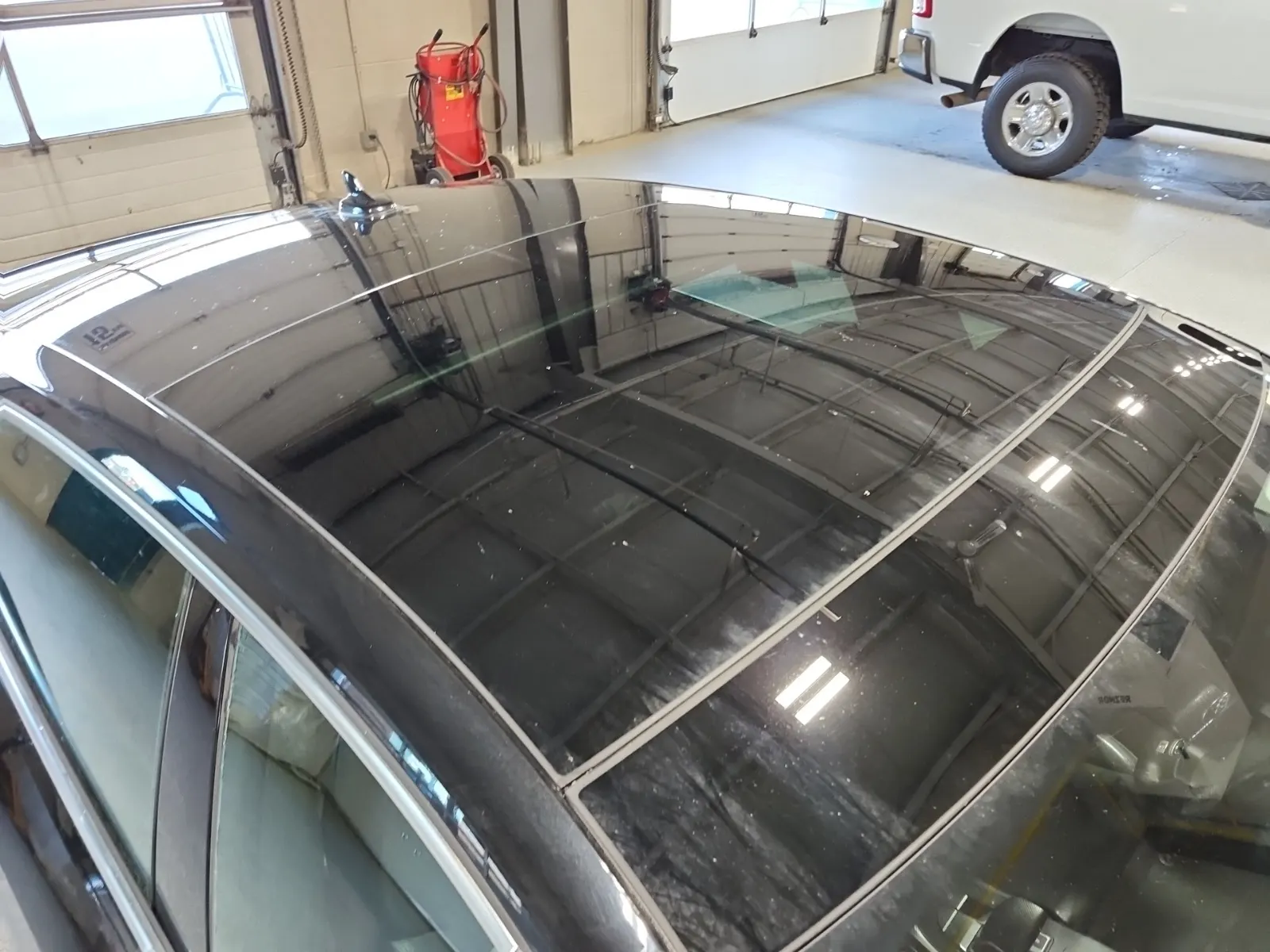 Exterior Roof Photo