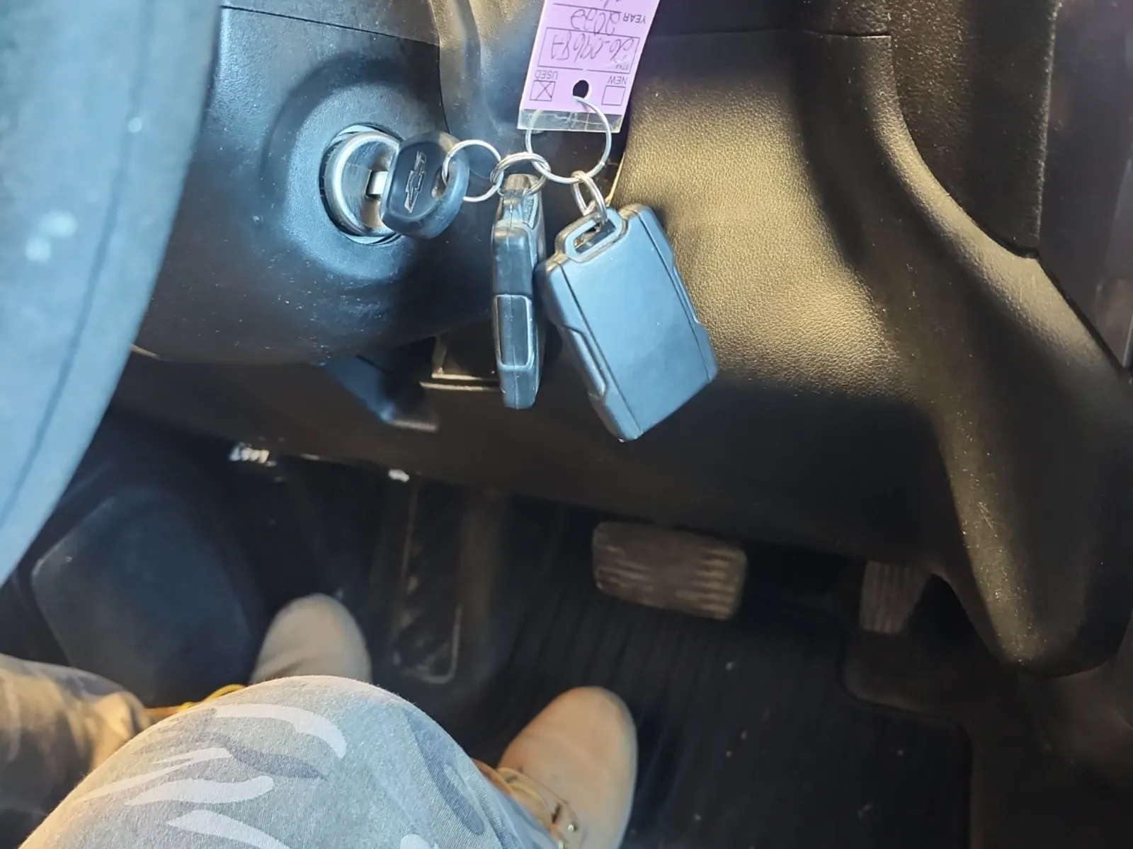 Keys/Fobs/Manual Photo