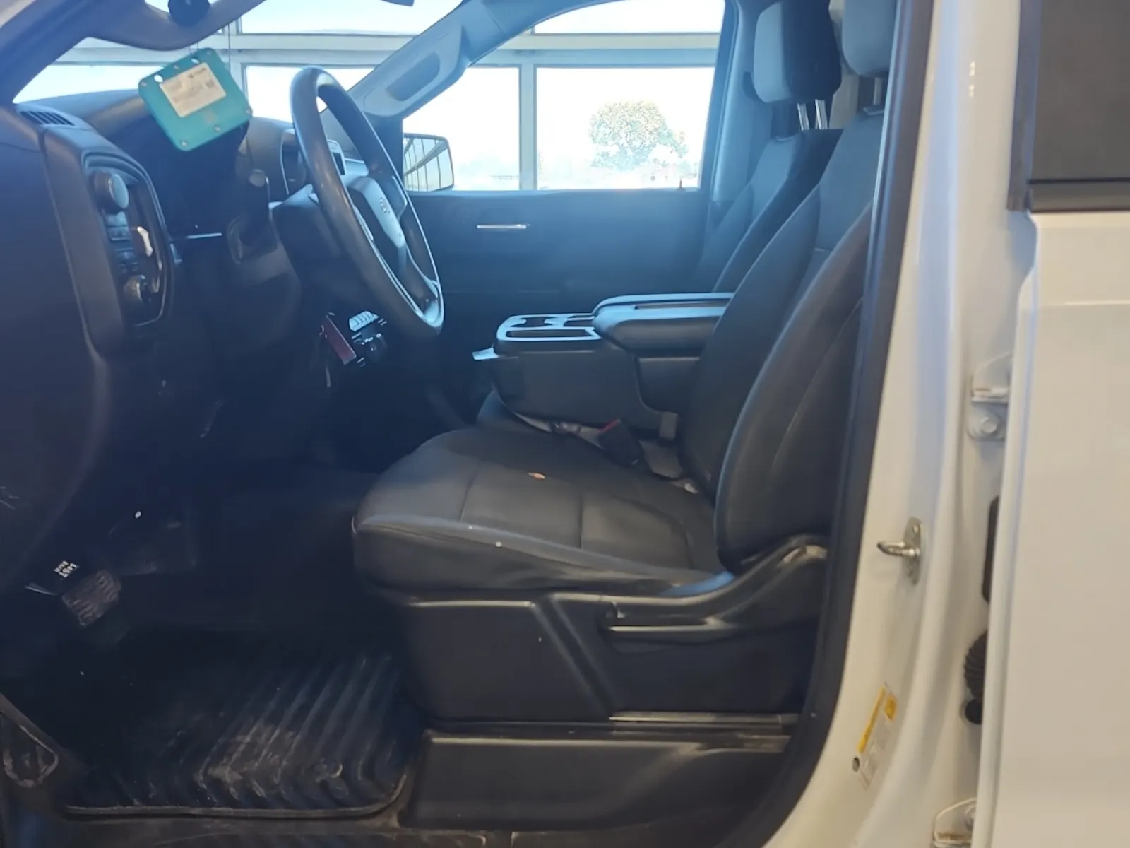 Front Interior Photo