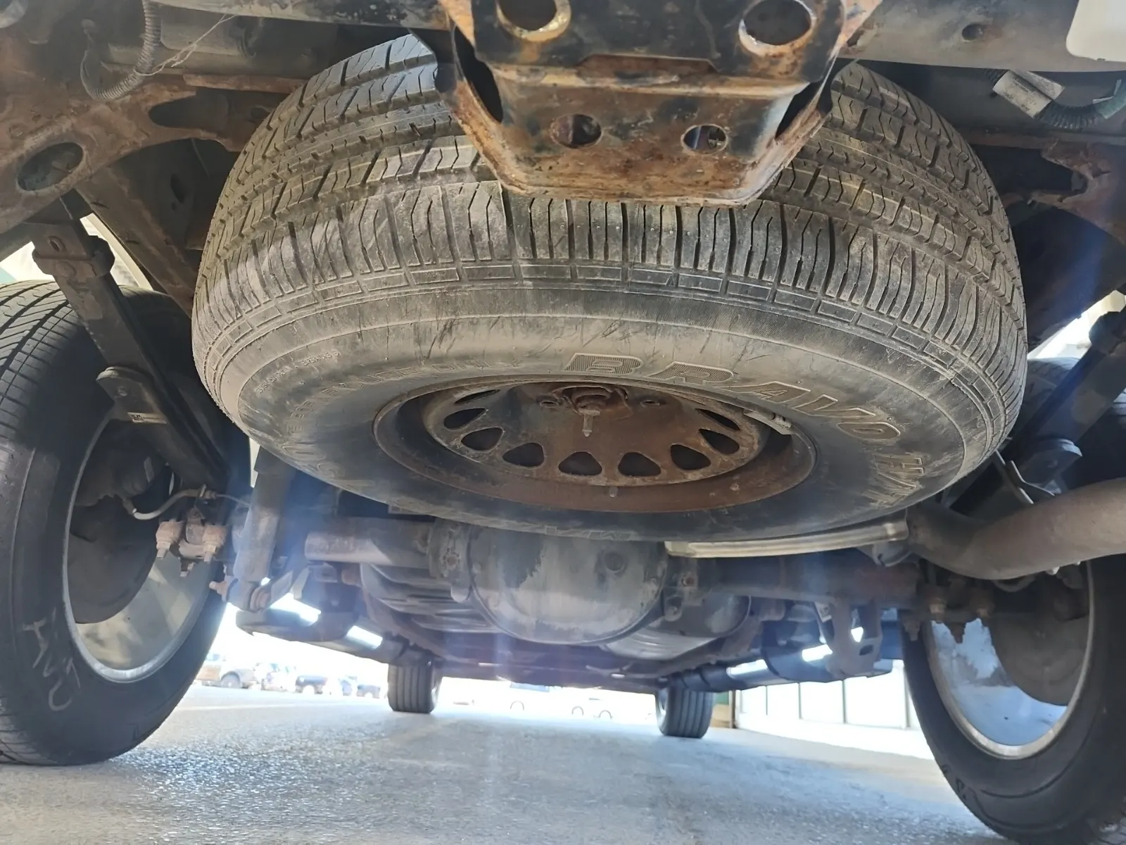 Spare Tire & Wheel Photo