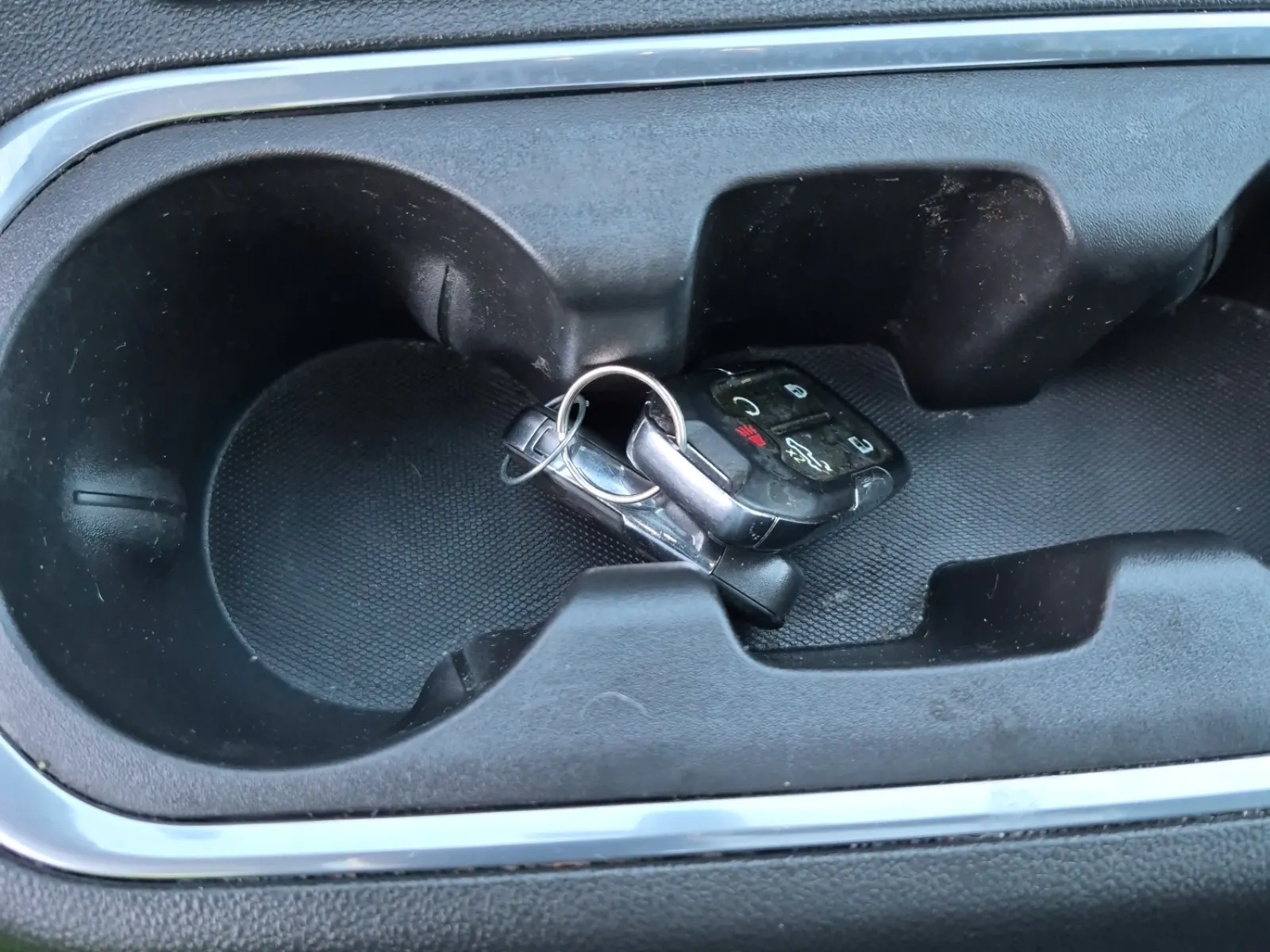 Keys/Fobs/Manual Photo