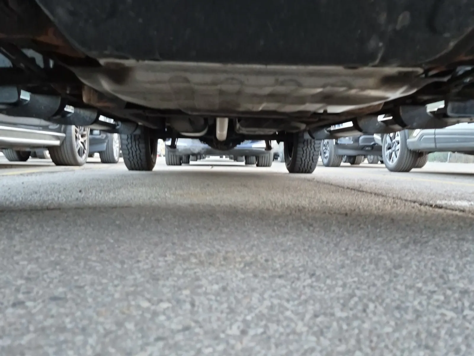 Undercarriage - Front Photo