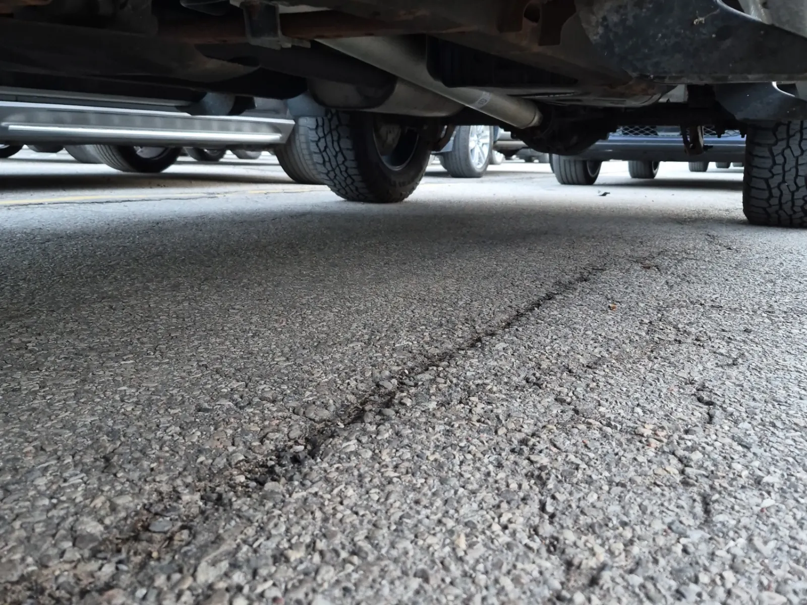 Undercarriage - Driver Photo