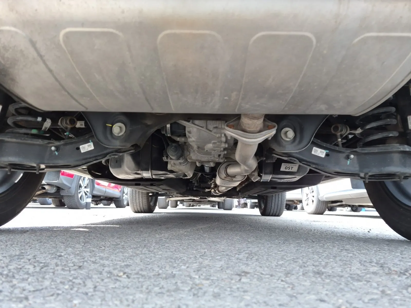 Undercarriage - Rear Photo