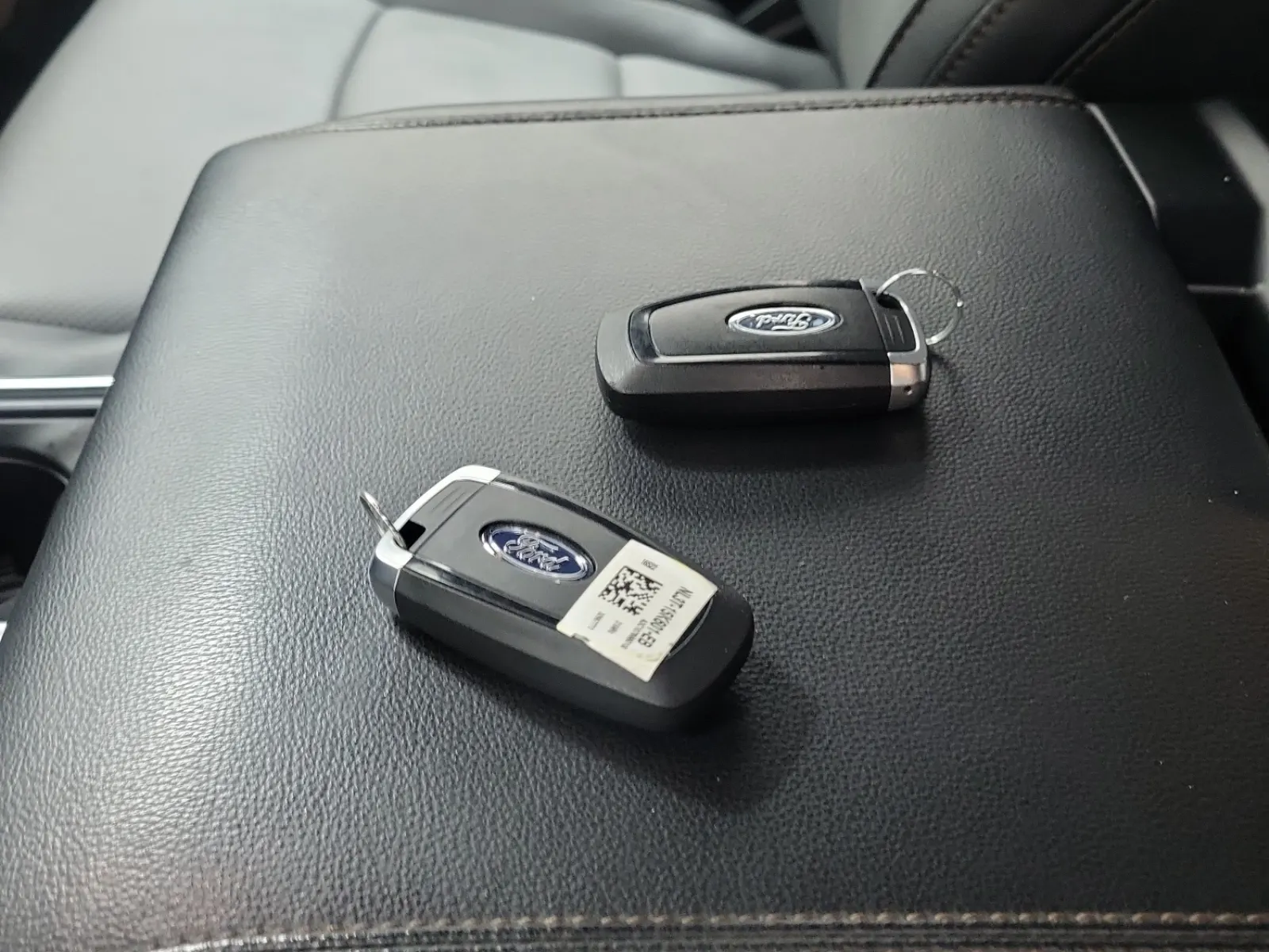 Keys/Fobs/Manual Photo