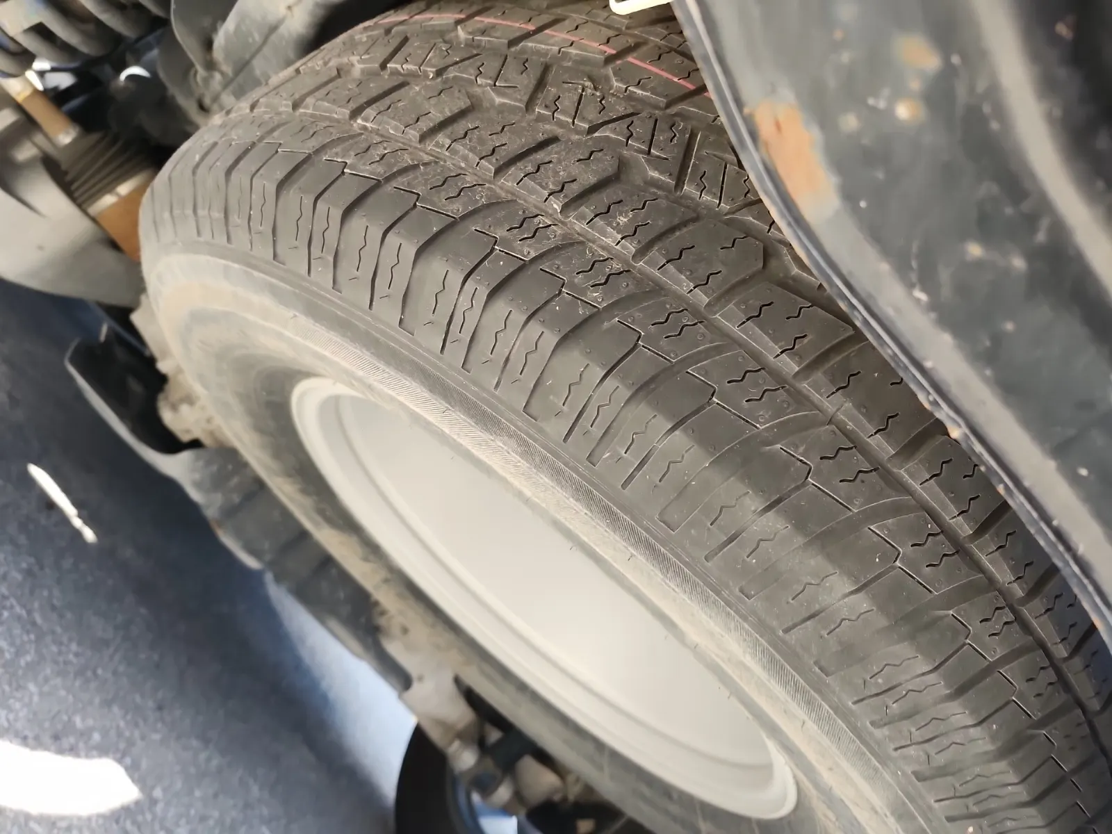Spare Tire & Wheel Photo
