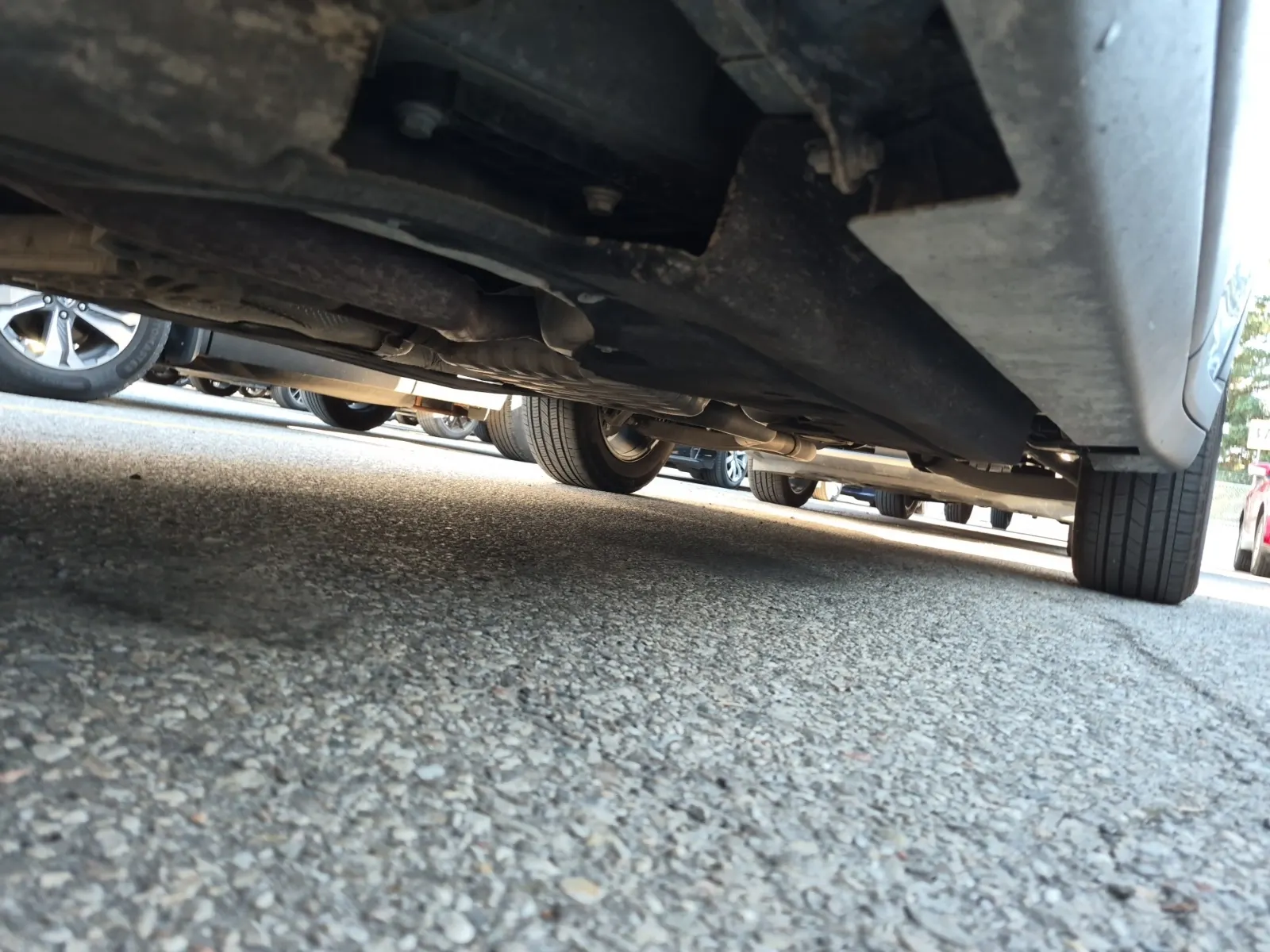 Undercarriage - Driver Photo