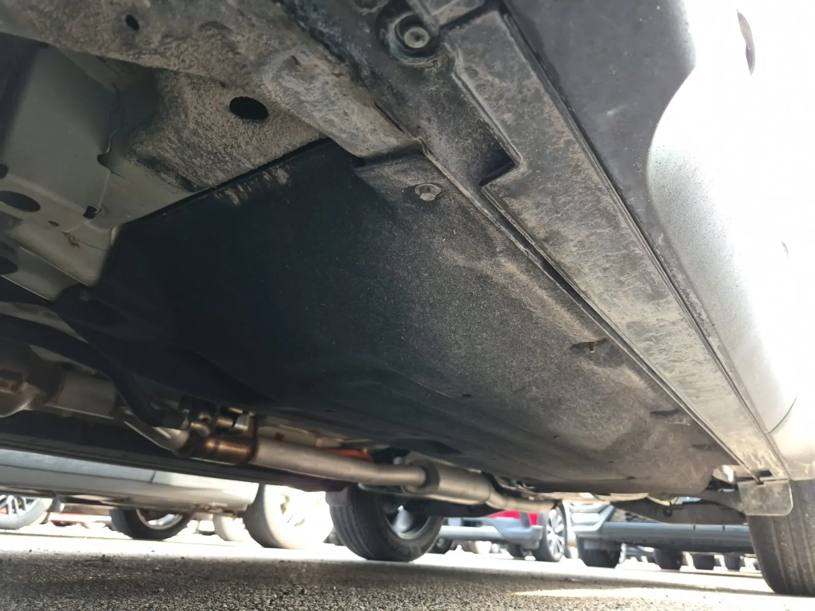 Undercarriage - Driver Photo