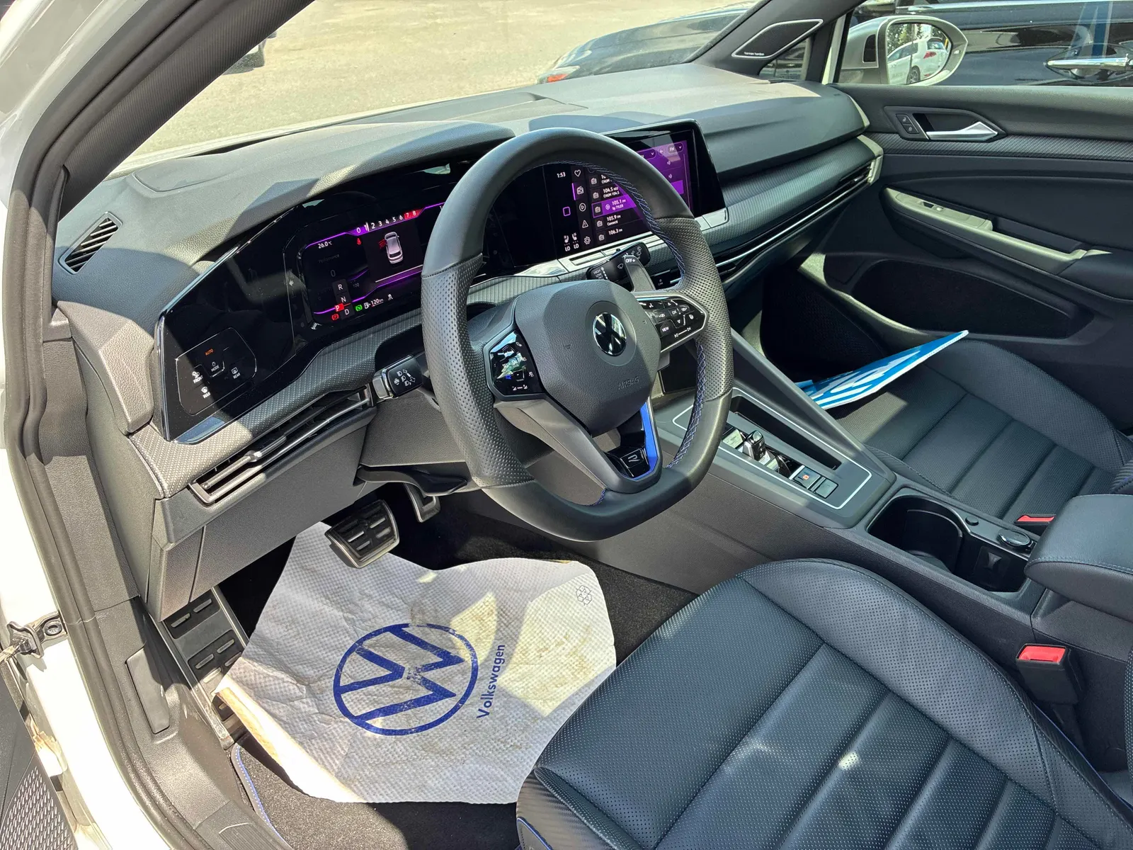 Interior driver side
