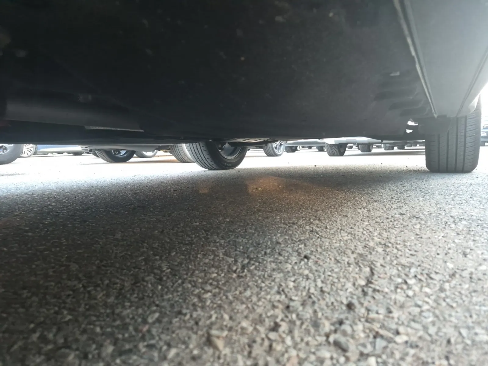 Undercarriage - Driver Photo