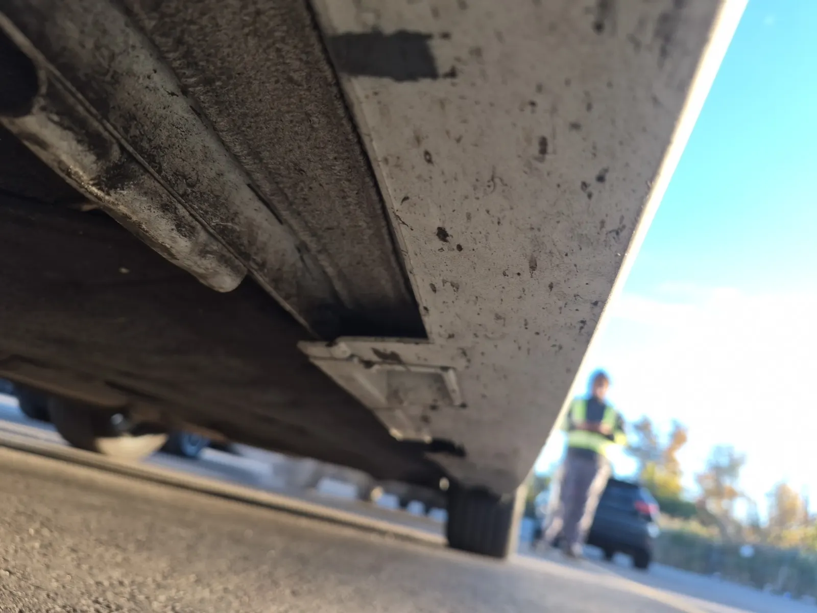 Undercarriage - Driver Photo