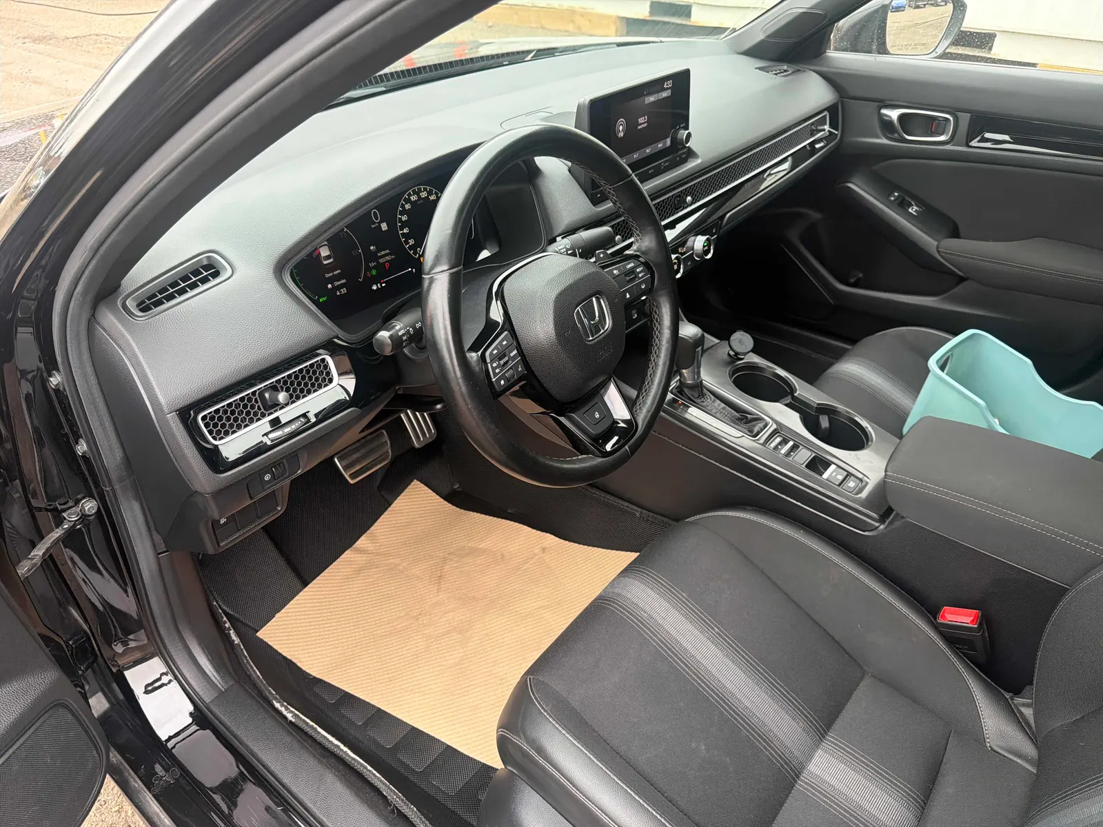 Interior driver side