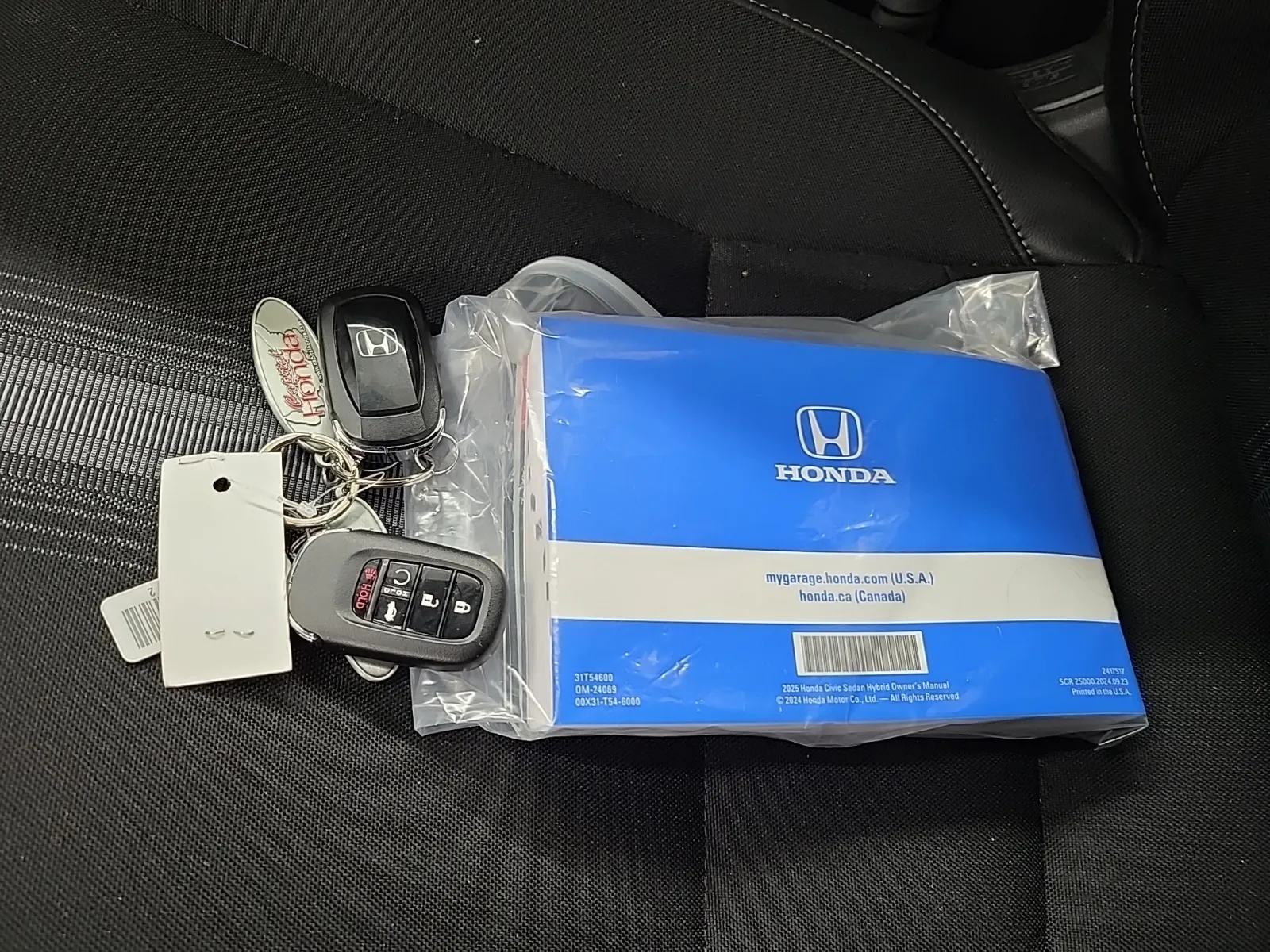 Keys/Fobs/Manual Photo