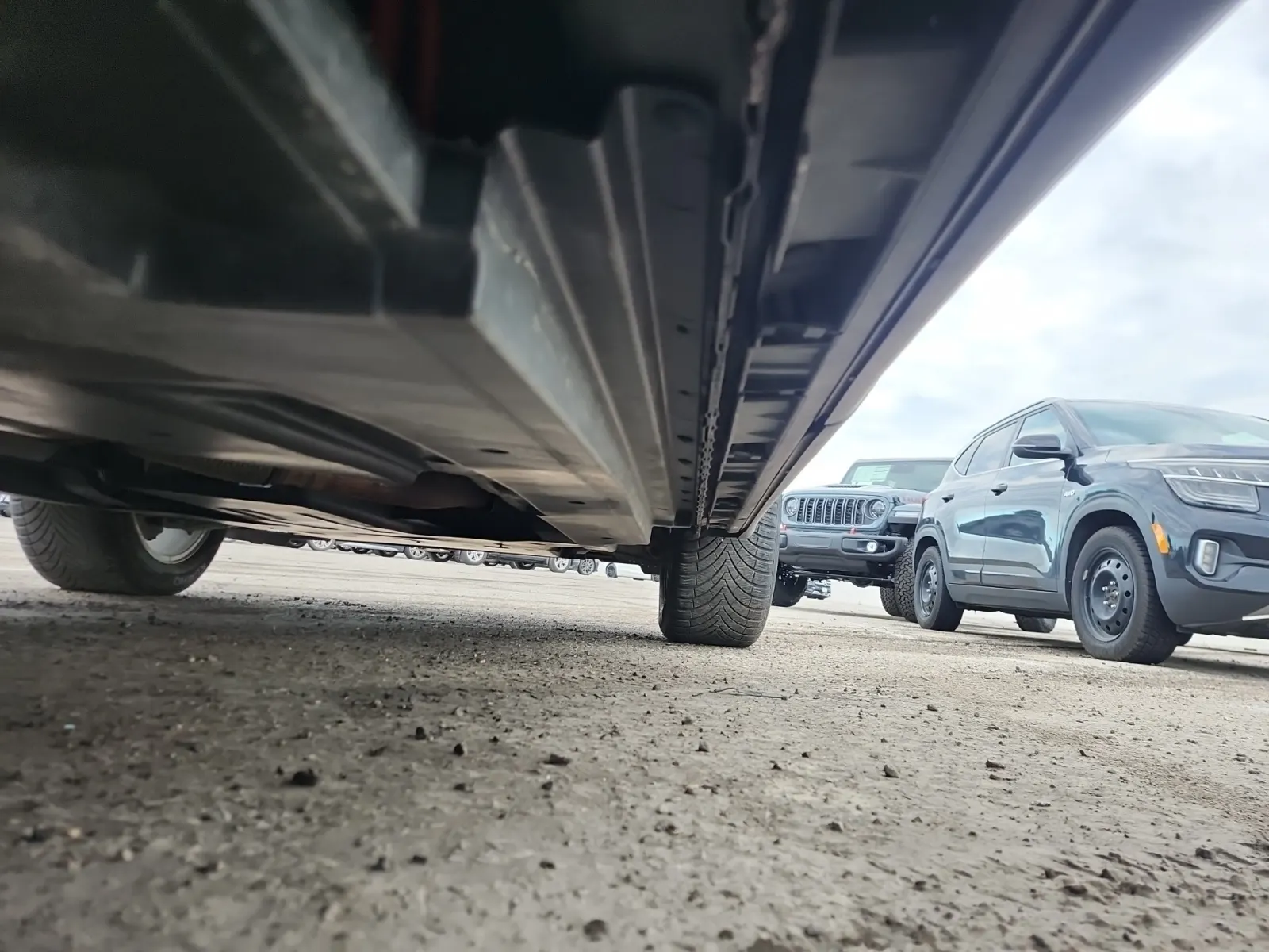 Undercarriage - Passenger Photo