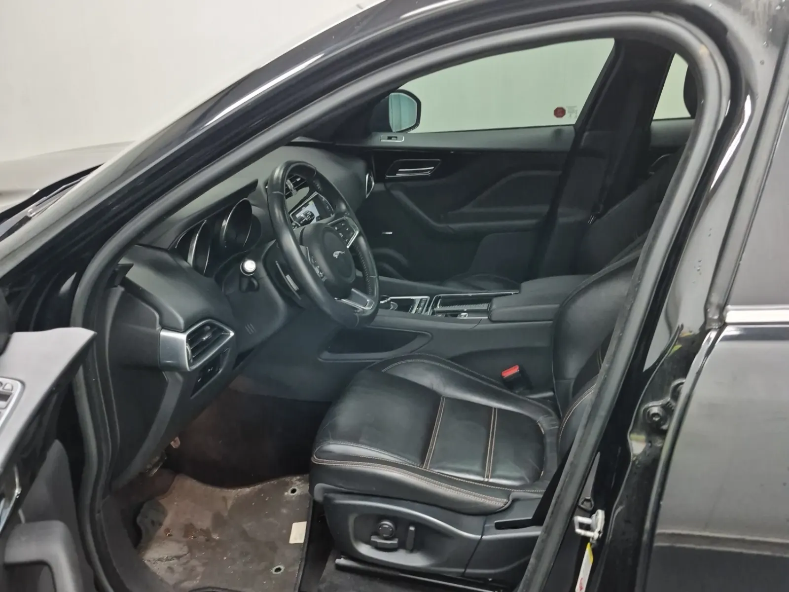 Front Interior Photo