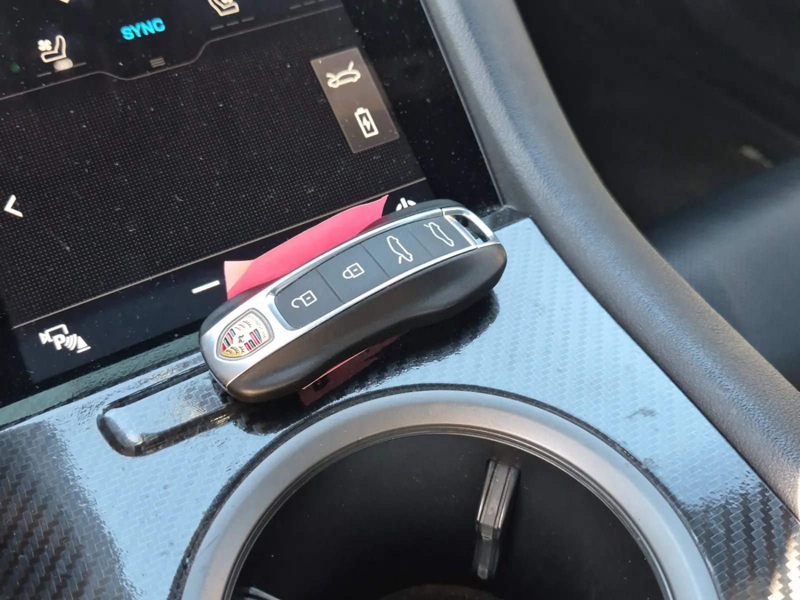 Keys/Fobs/Manual Photo
