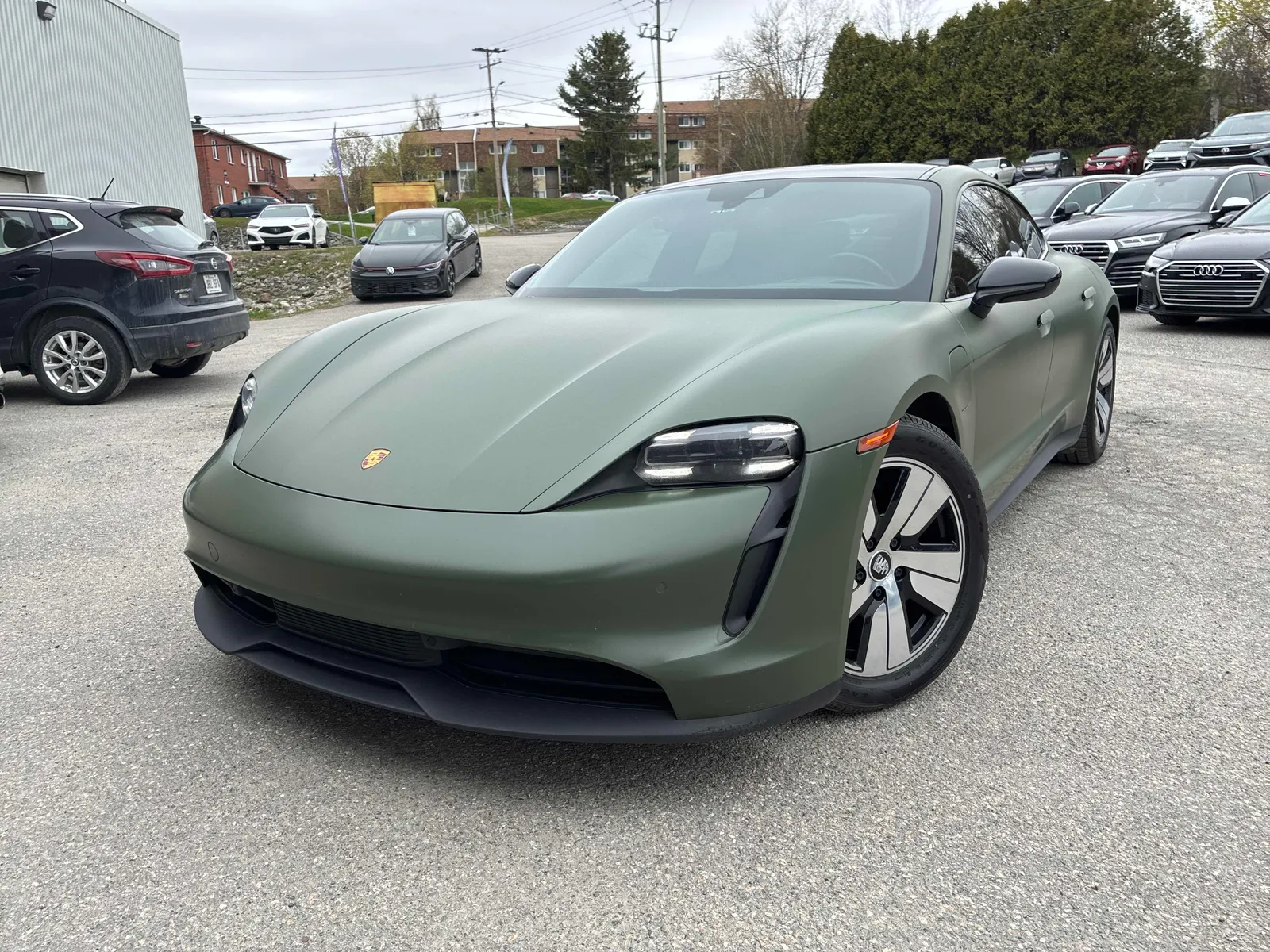 3/4 Front (Main image)