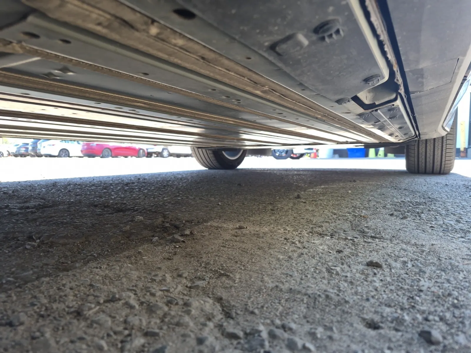 Undercarriage - Passenger Photo
