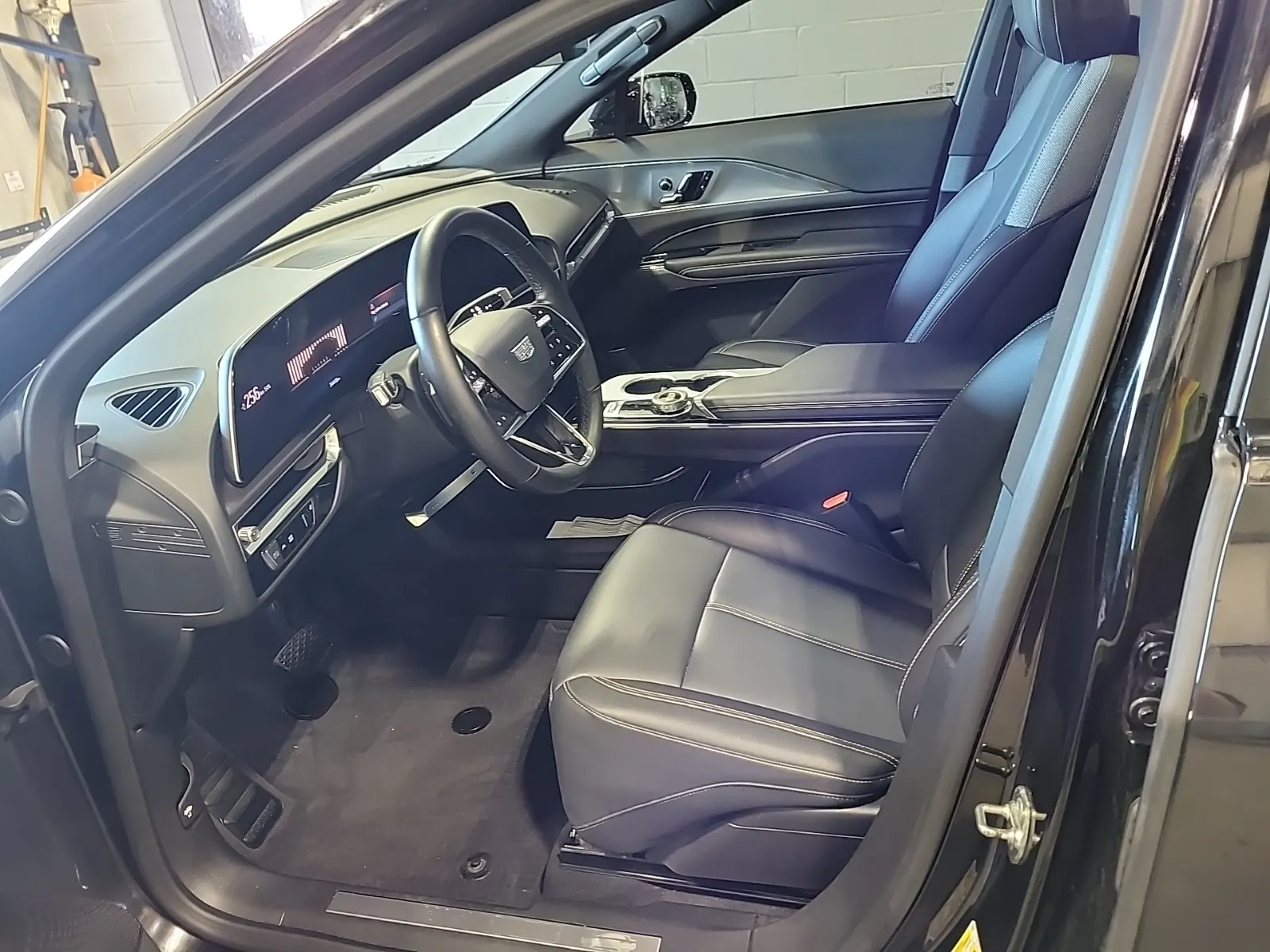 Front Interior Photo
