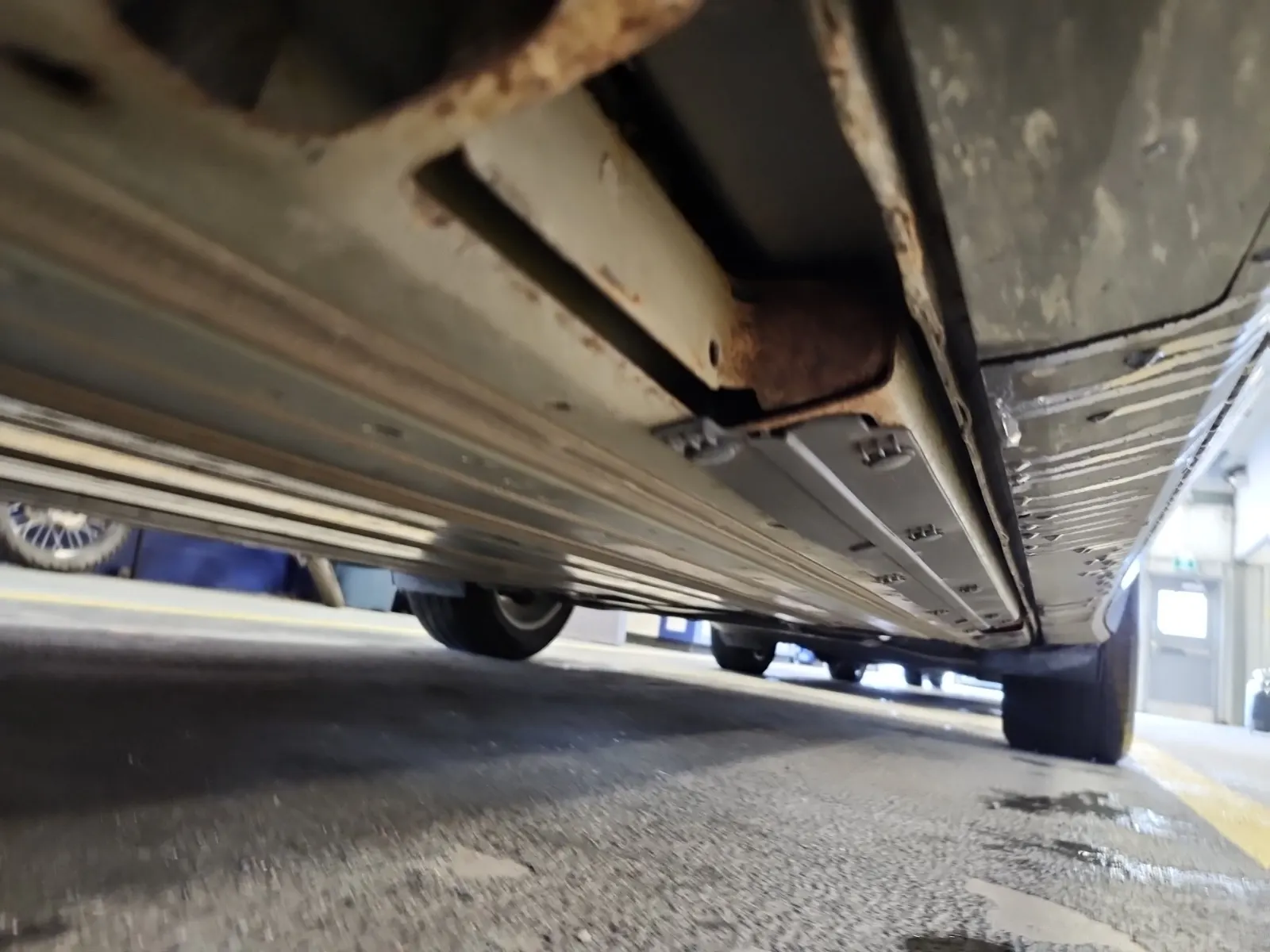 Undercarriage - Driver Photo
