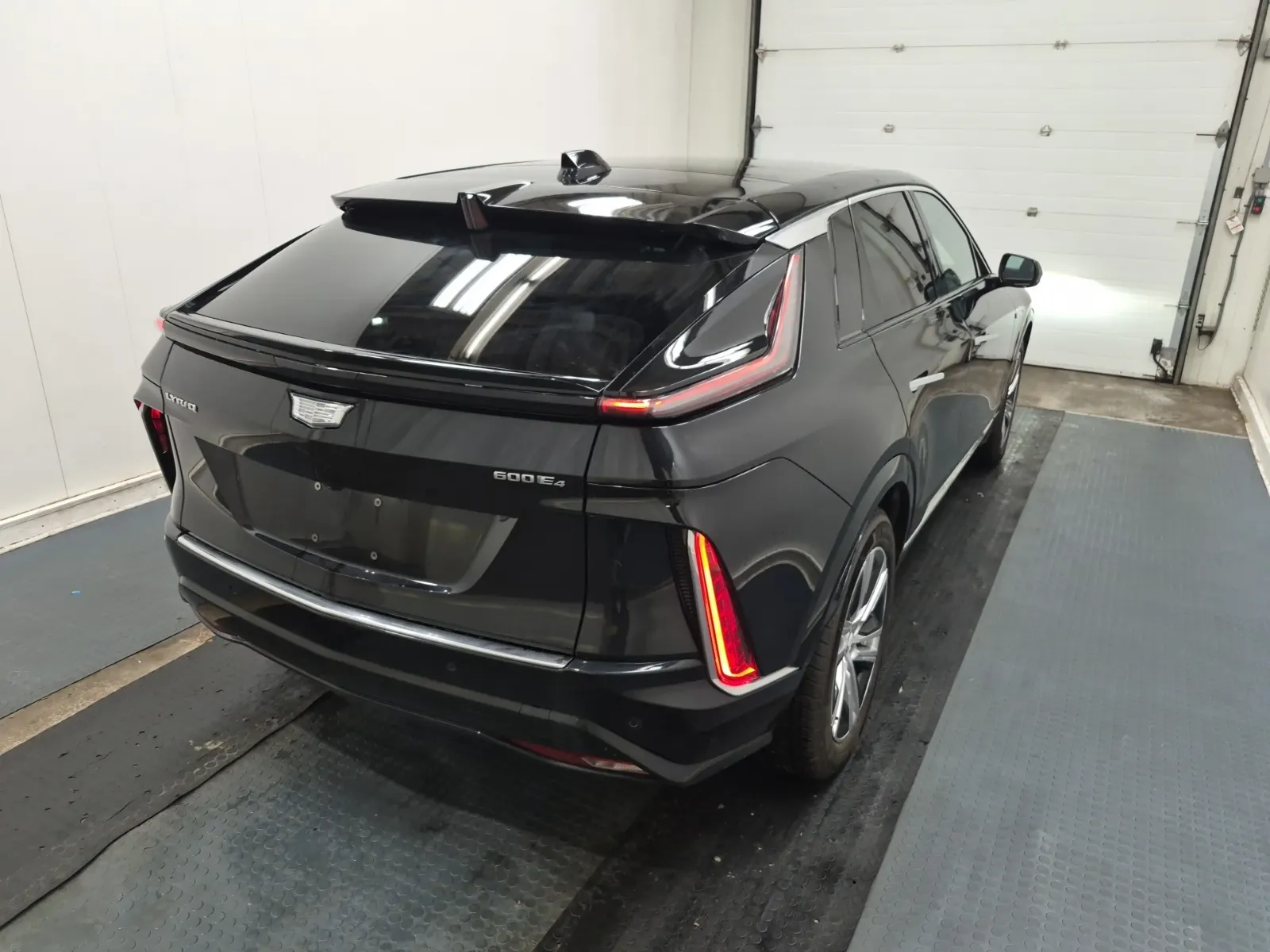 Passenger Rear 3/4 Photo