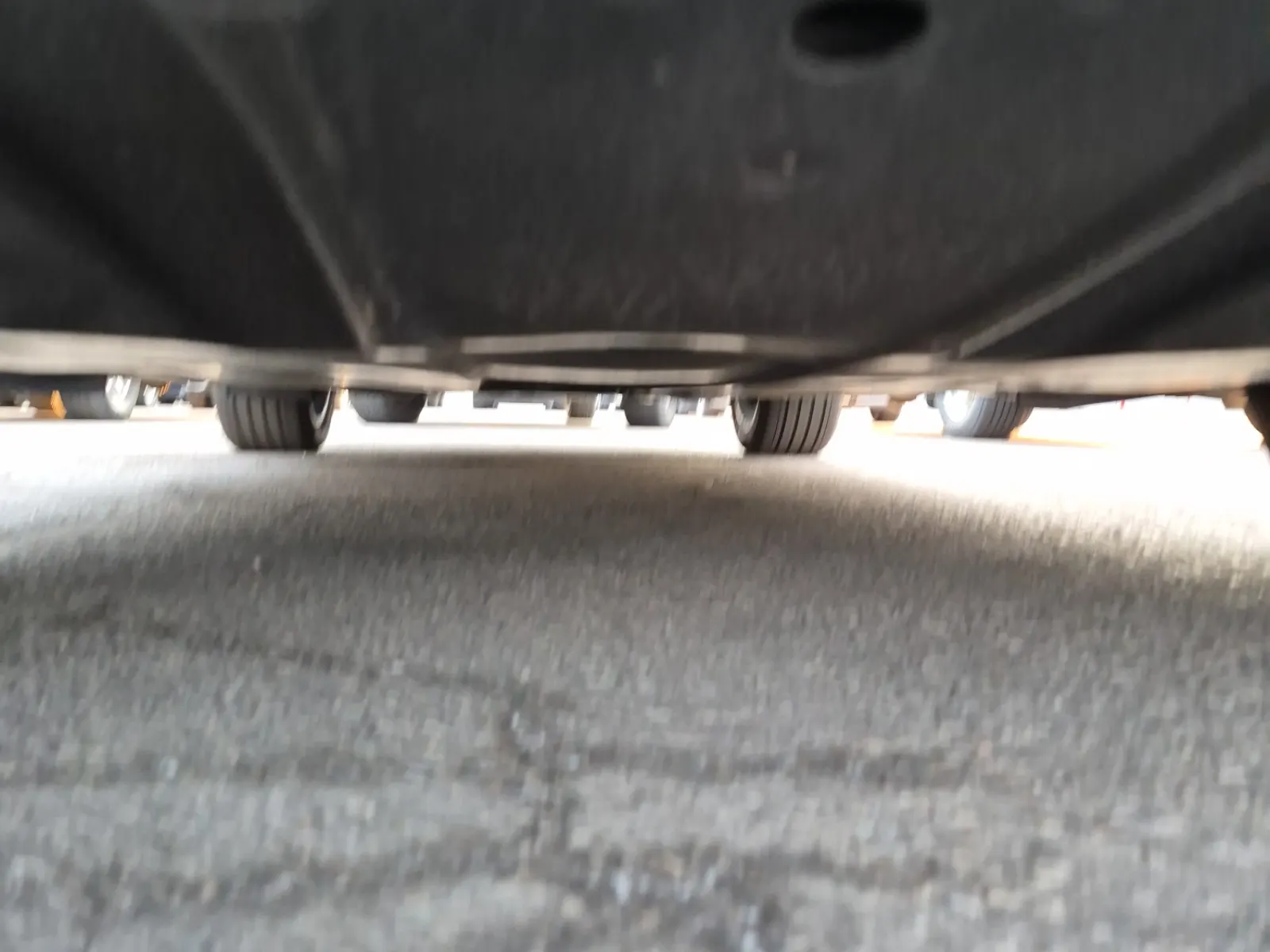 Undercarriage - Front Photo