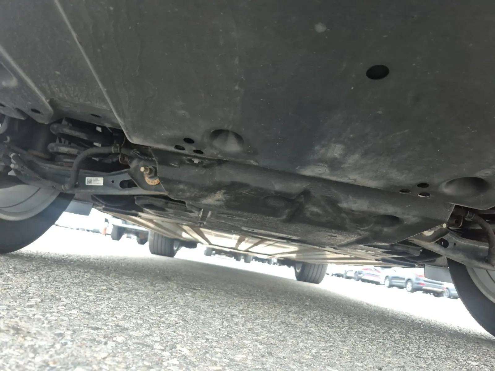 Undercarriage - Rear Photo