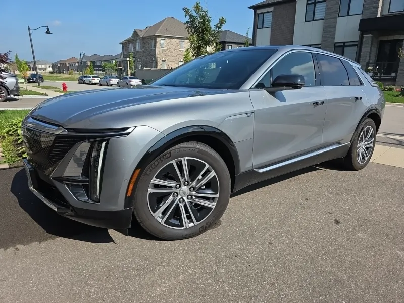 2024 Cadillac LYRIQ