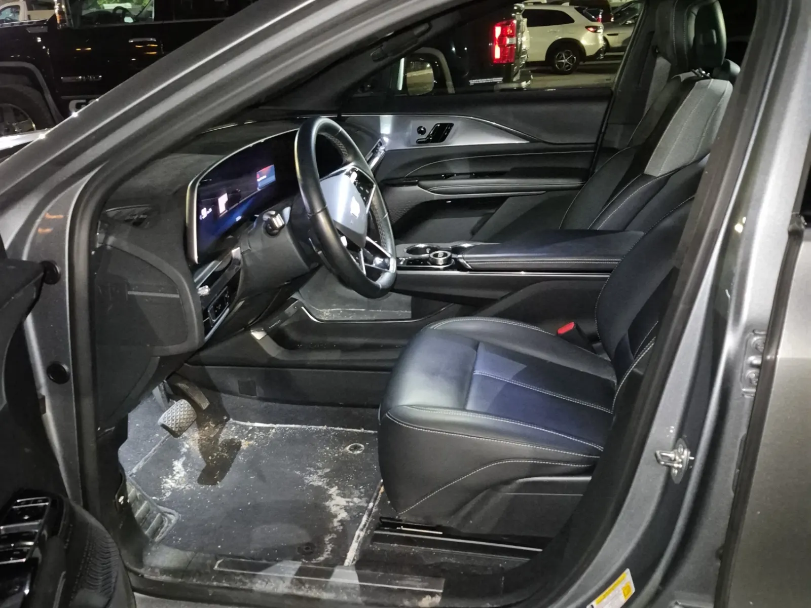 Front Interior Photo