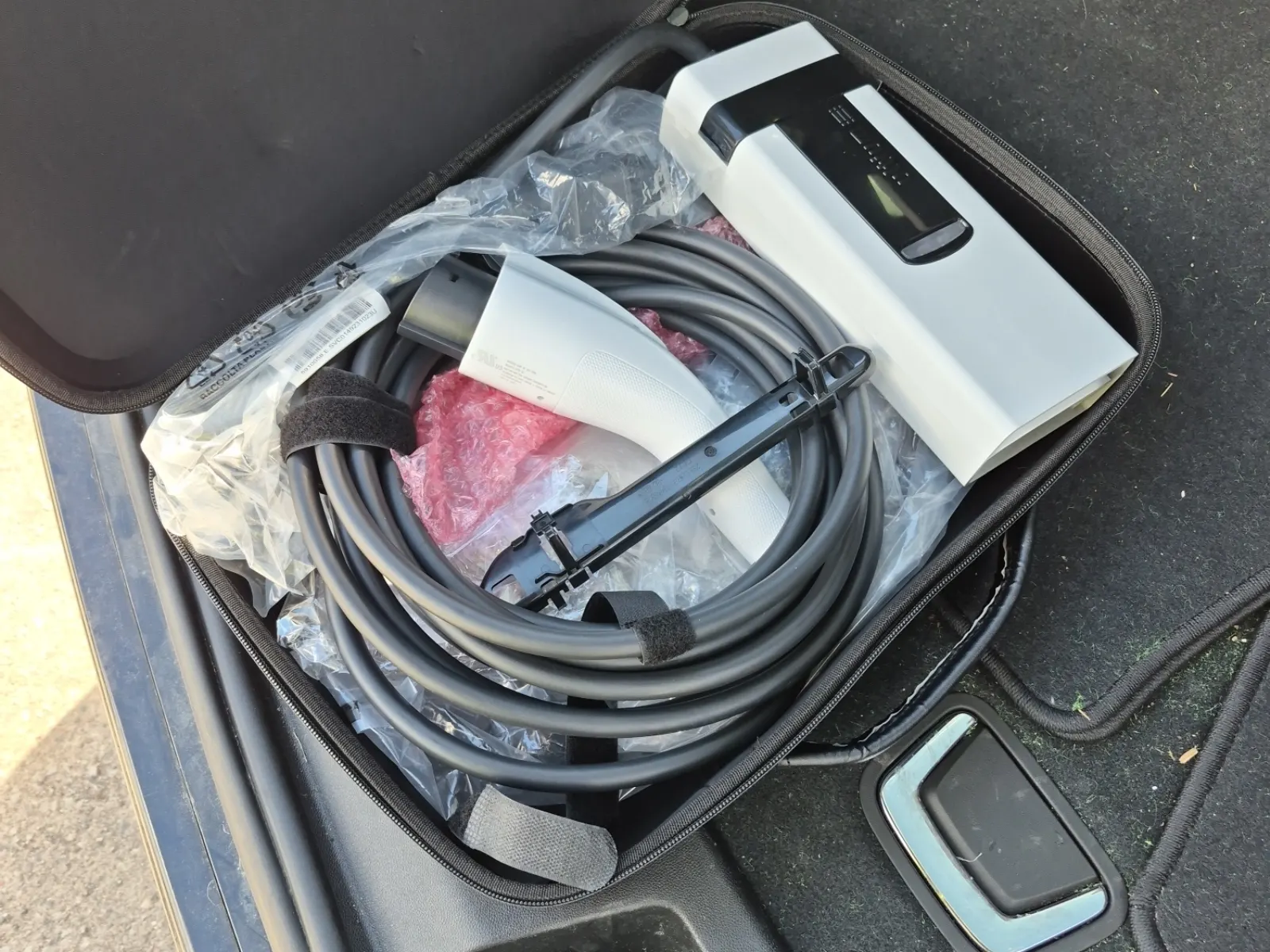 Charging Cable Photo
