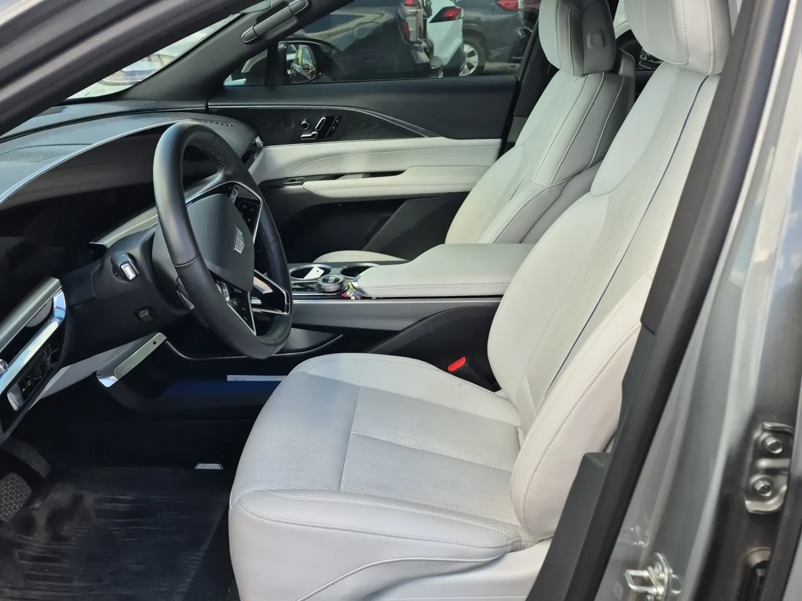Front Interior Photo