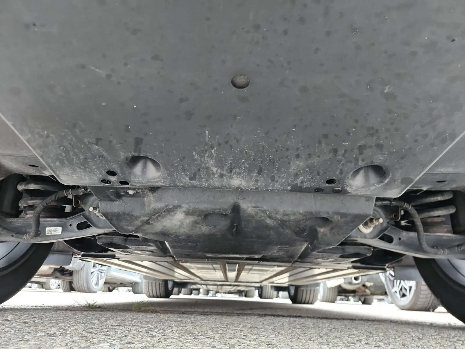 Undercarriage - Rear Photo