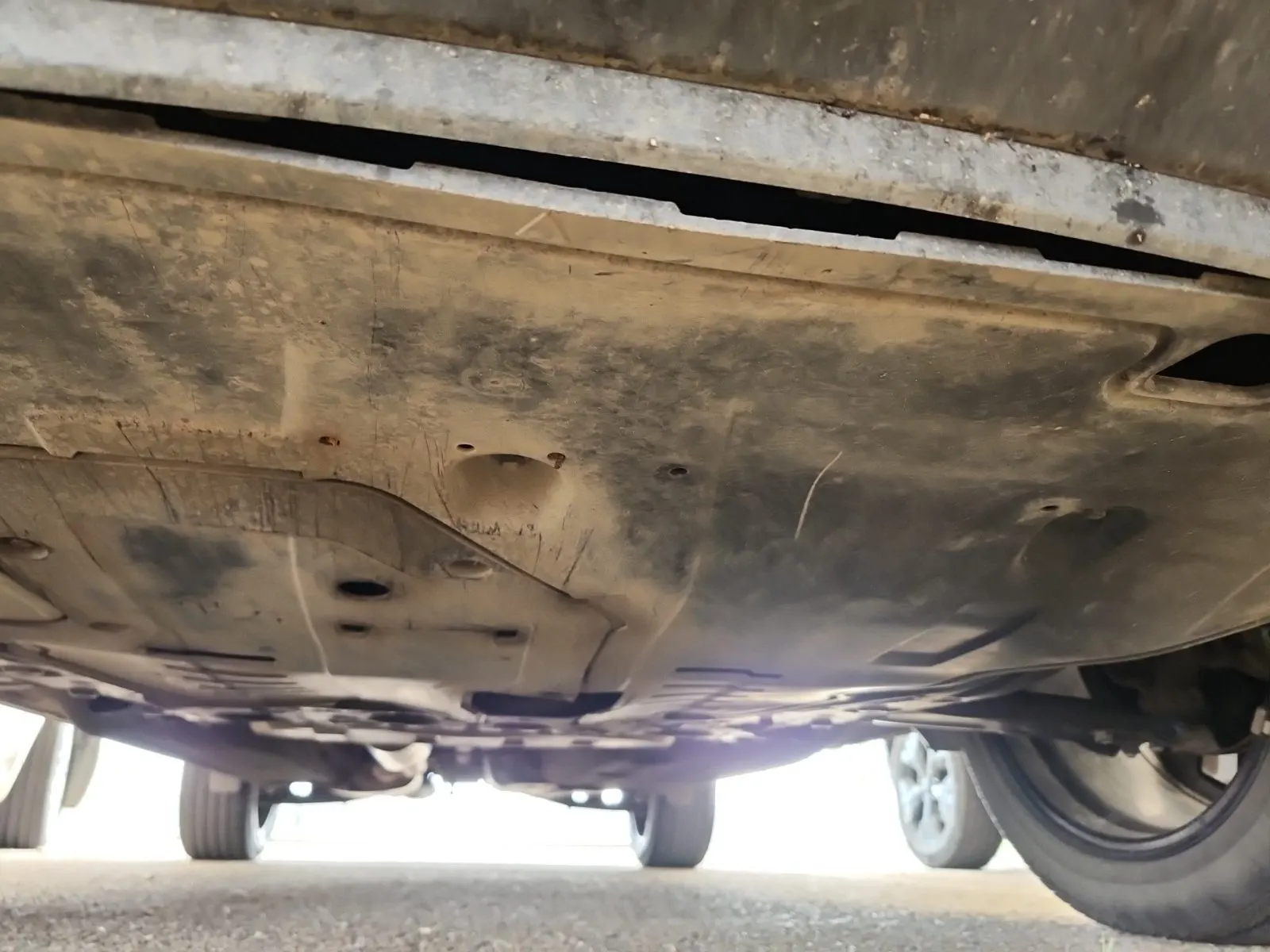 Undercarriage - Front Photo