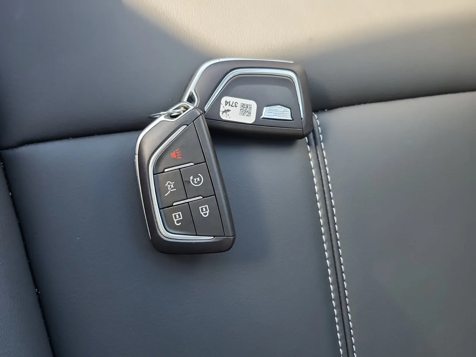 Keys/Fobs/Manual Photo