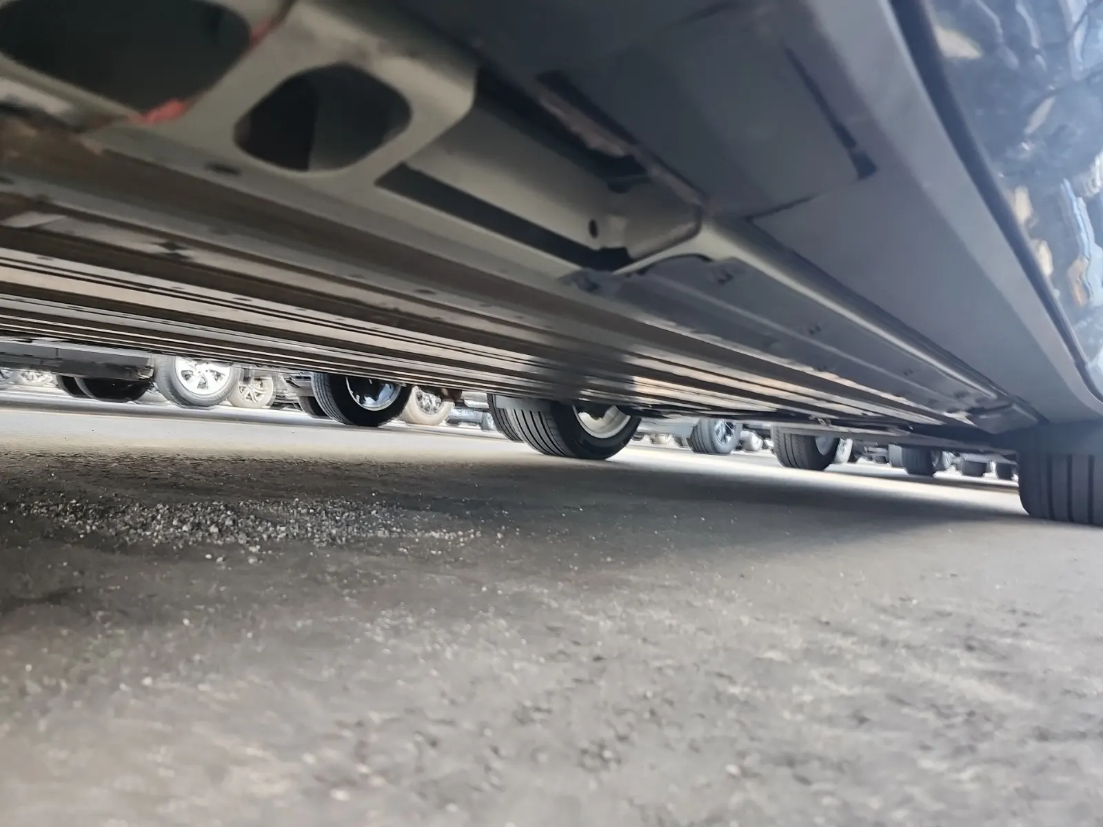 Undercarriage - Driver Photo