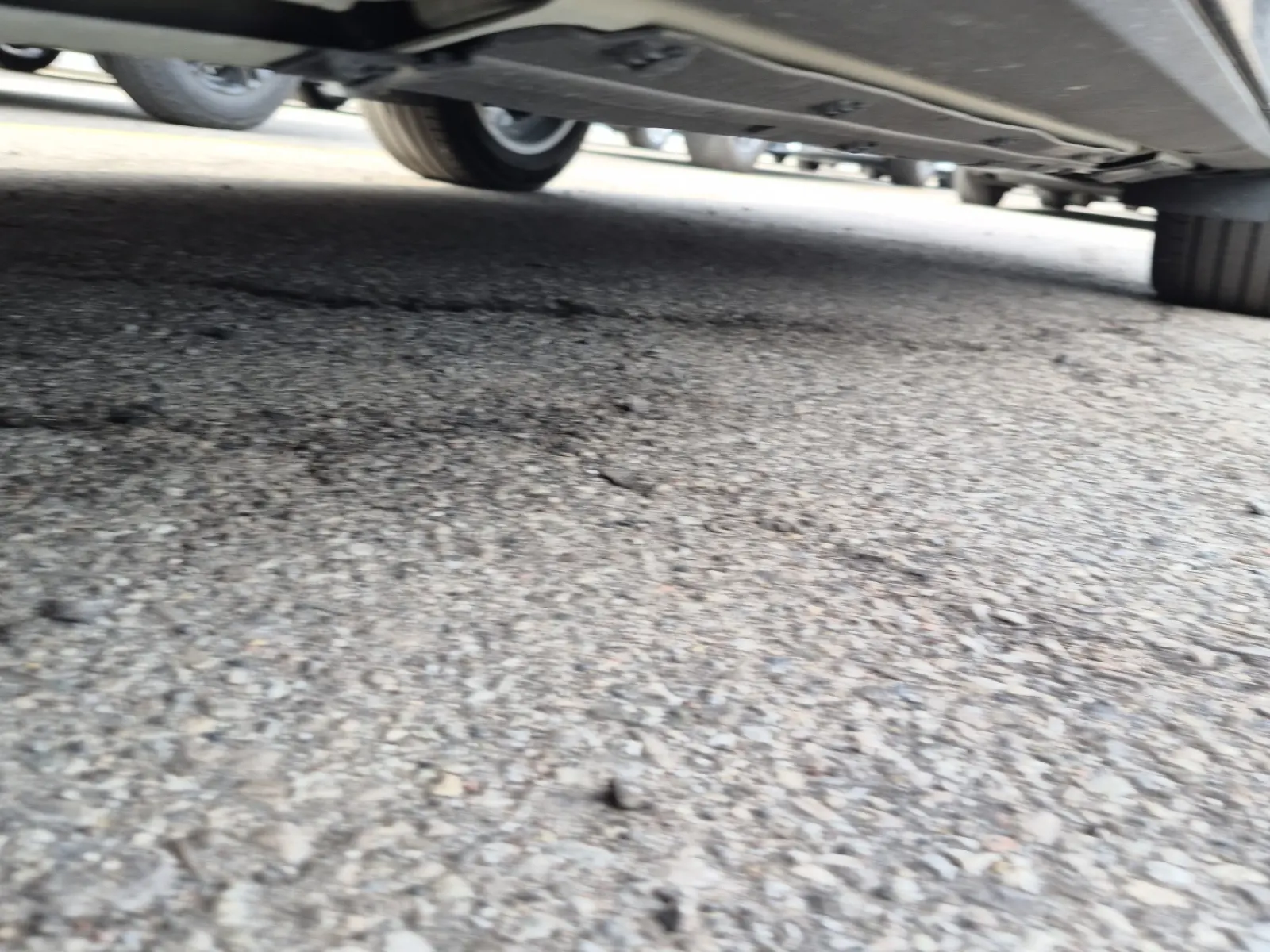 Undercarriage - Driver Photo