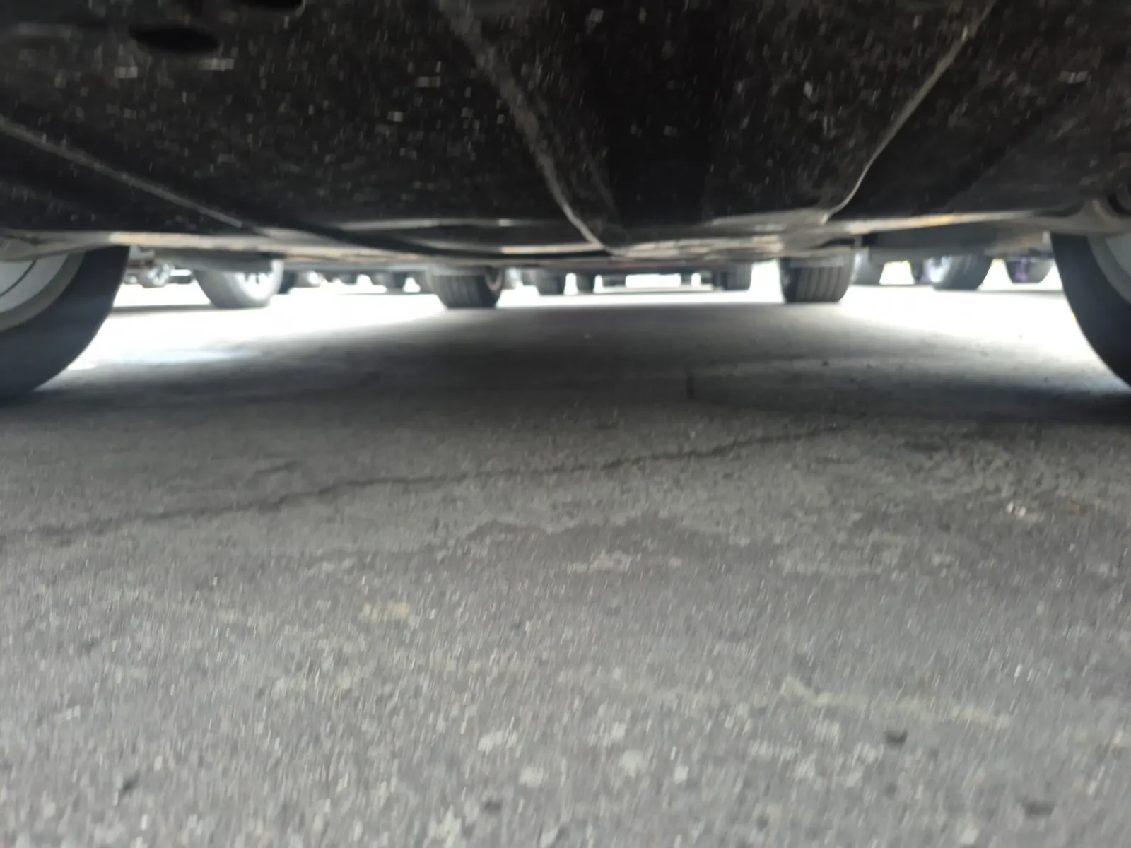 Undercarriage - Front Photo