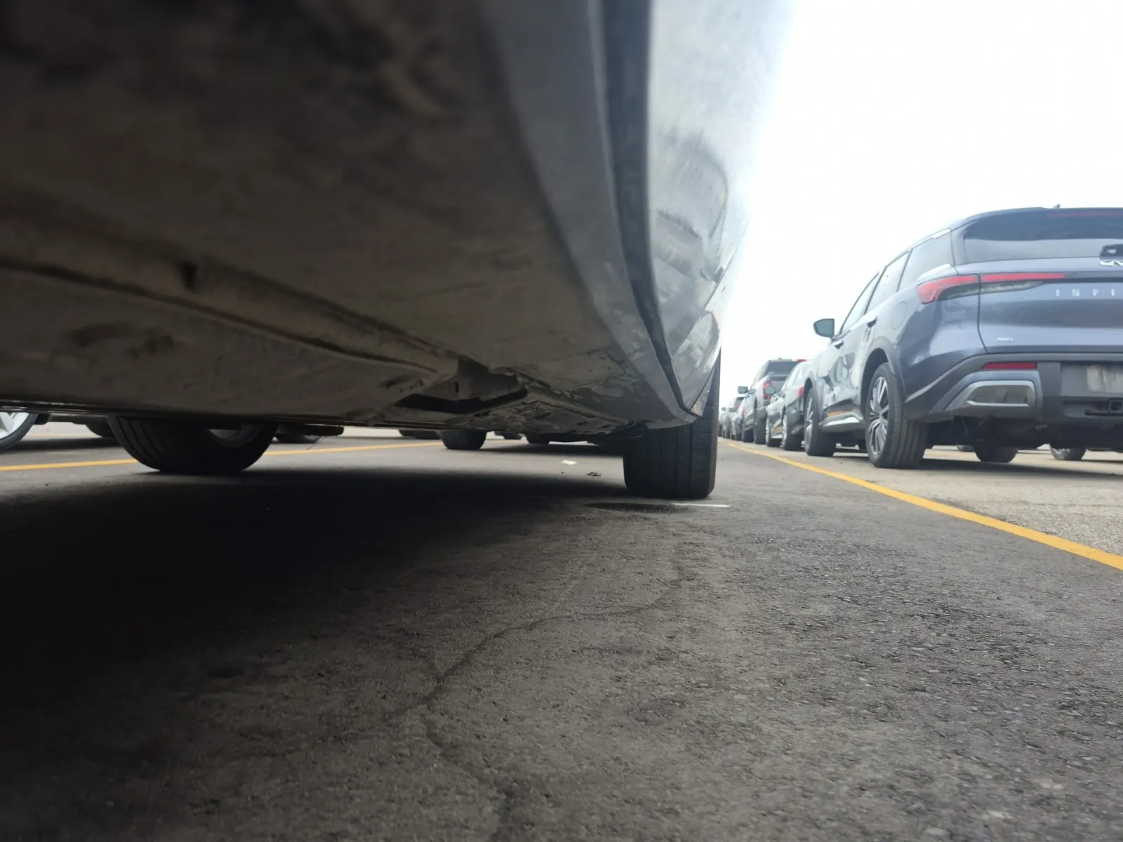 Undercarriage - Passenger Photo