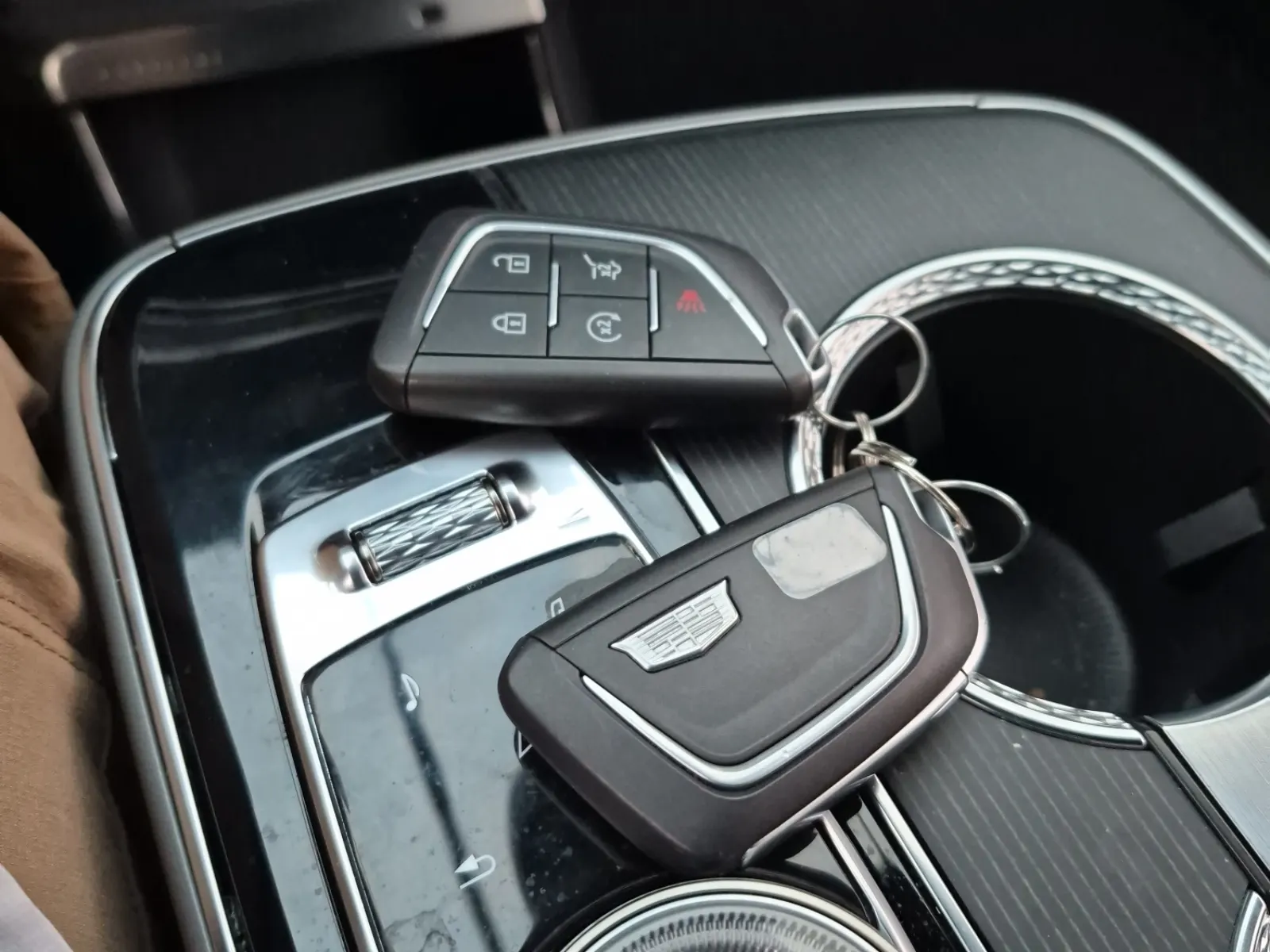 Keys/Fobs/Manual Photo